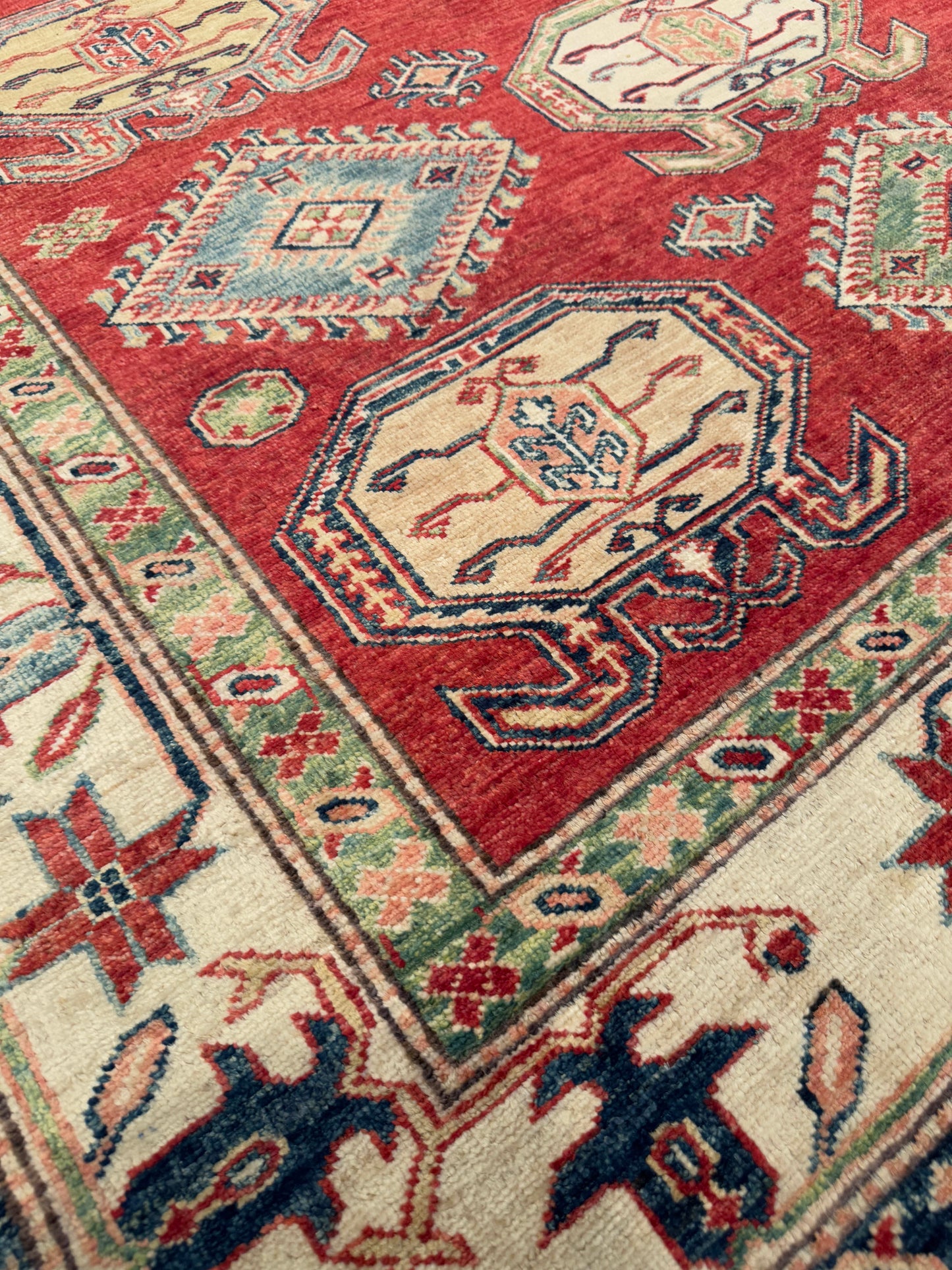 Kazak NJ2148 - 5.5 x 7.10