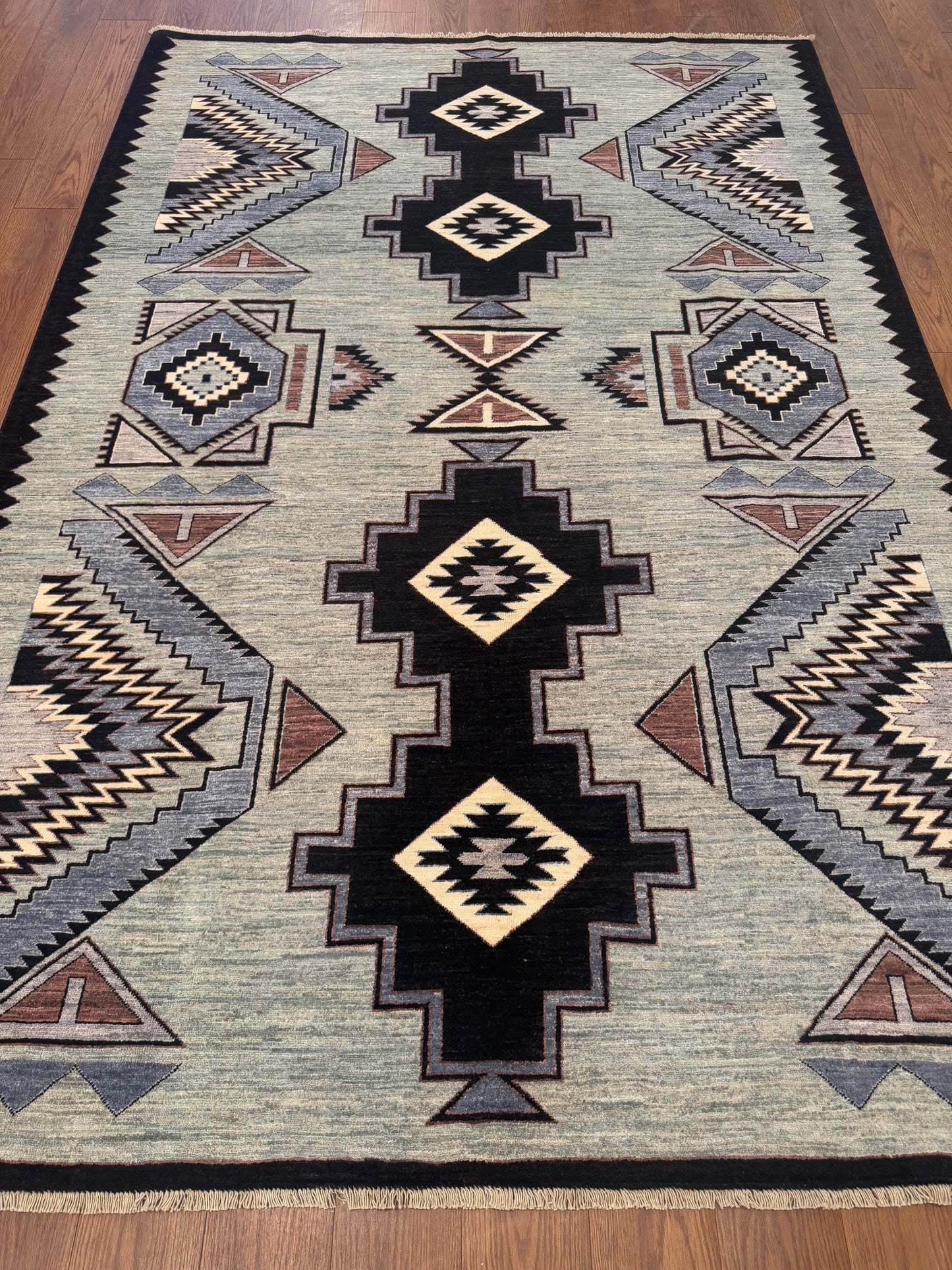 Tribal NJ2387 - 6.2 x 9.2