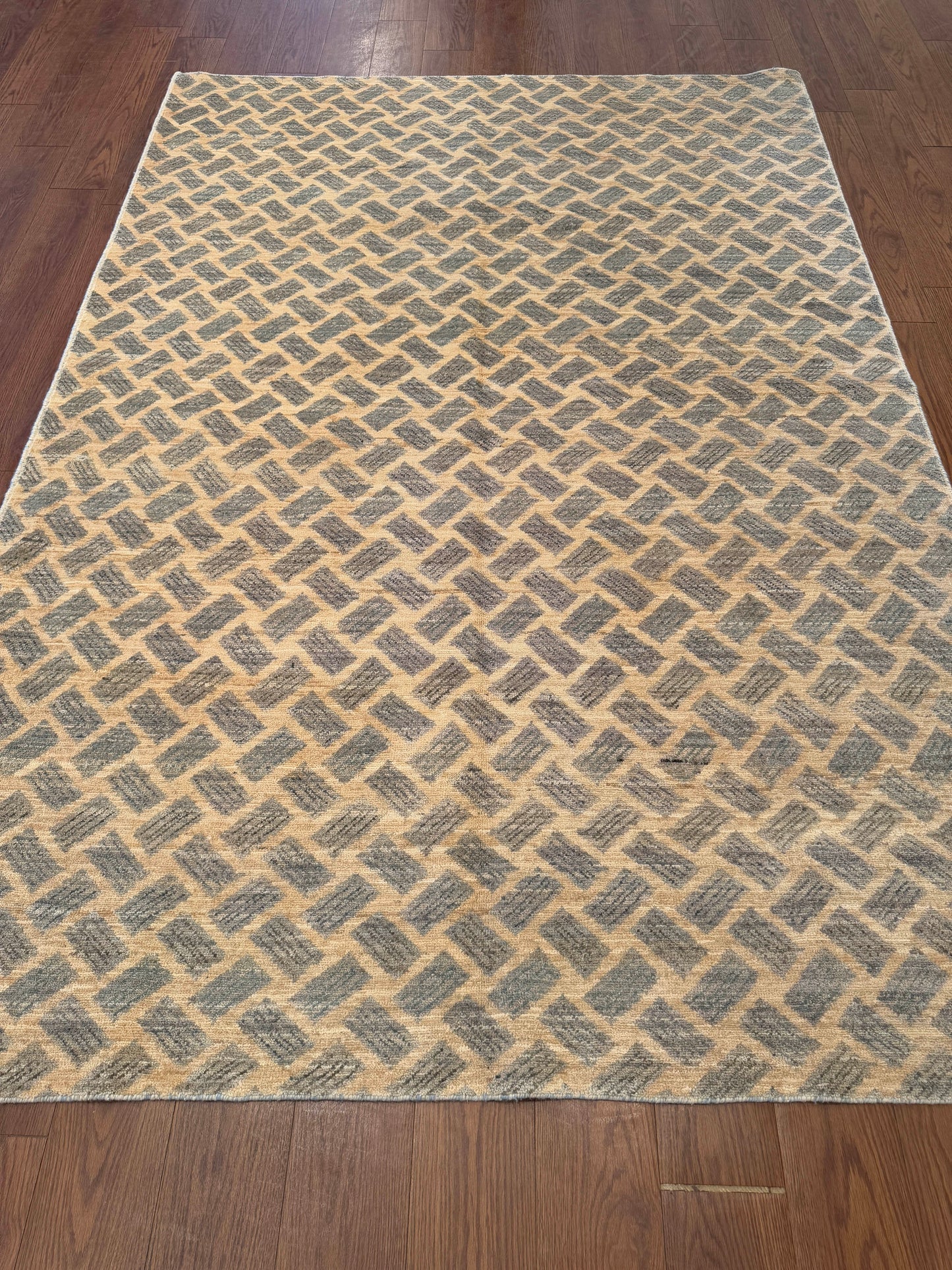 Contemporary NJ2400 - 5.11 x 8.10