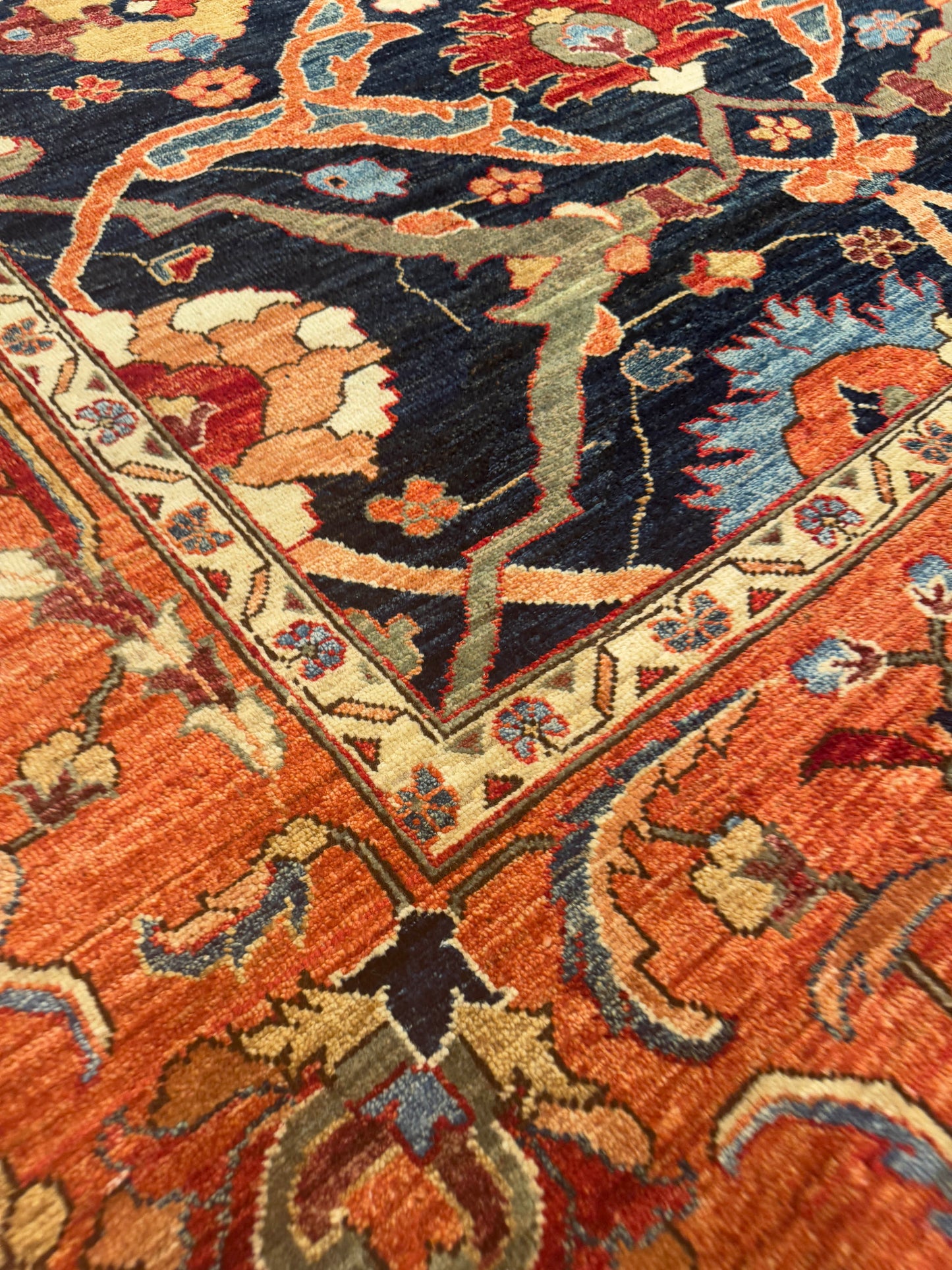 Sultanabad NJ2783 - 10.4 x 13.11