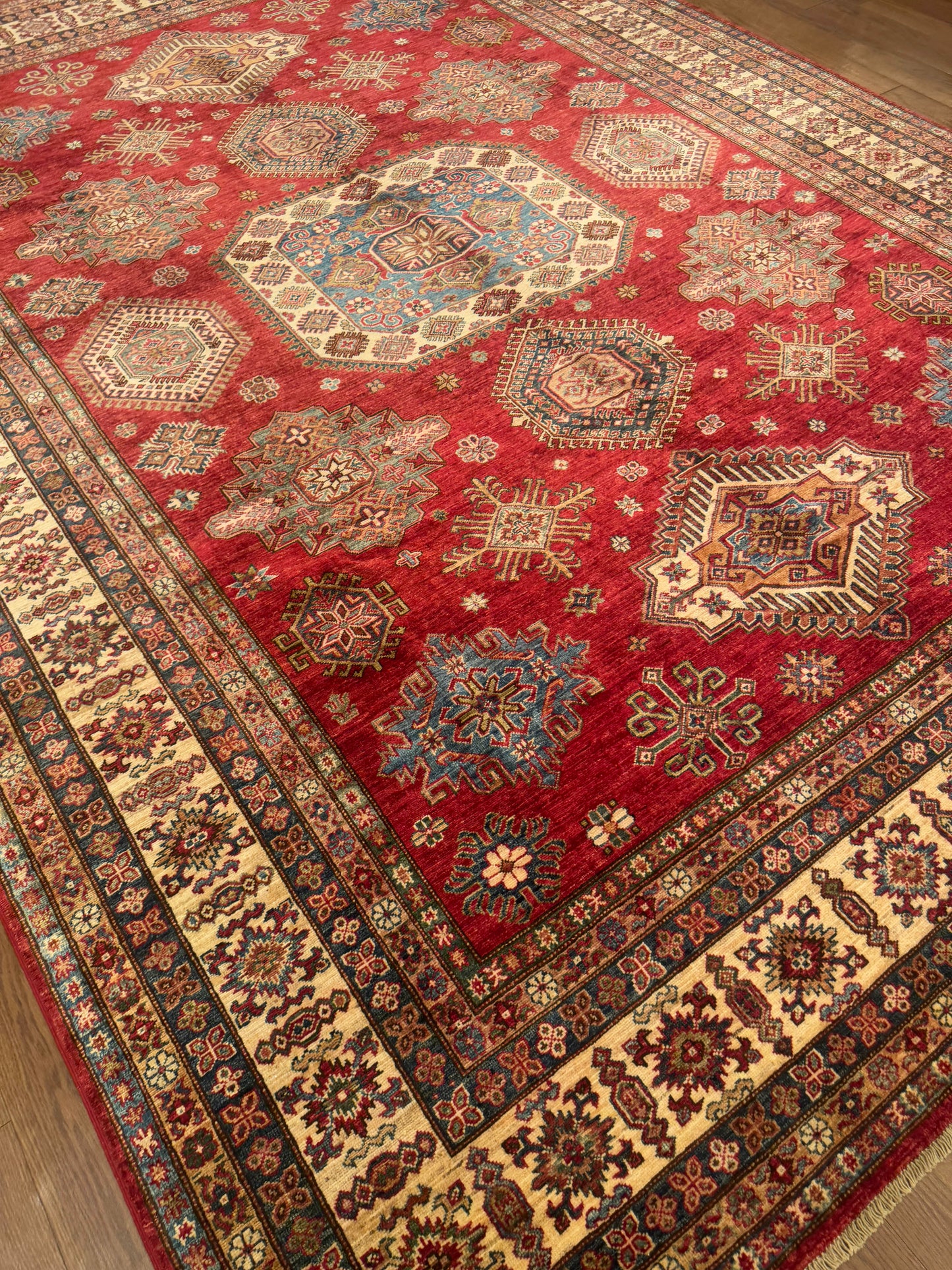 Kazak NJ3775 - 9.1 x 12.6