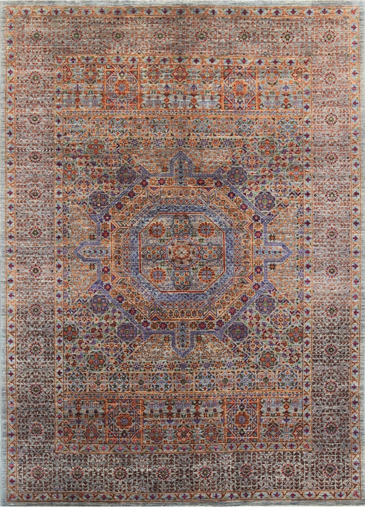 Elegance in Weave: Traditional Woolen Rug 85SK520 - 6 X 8