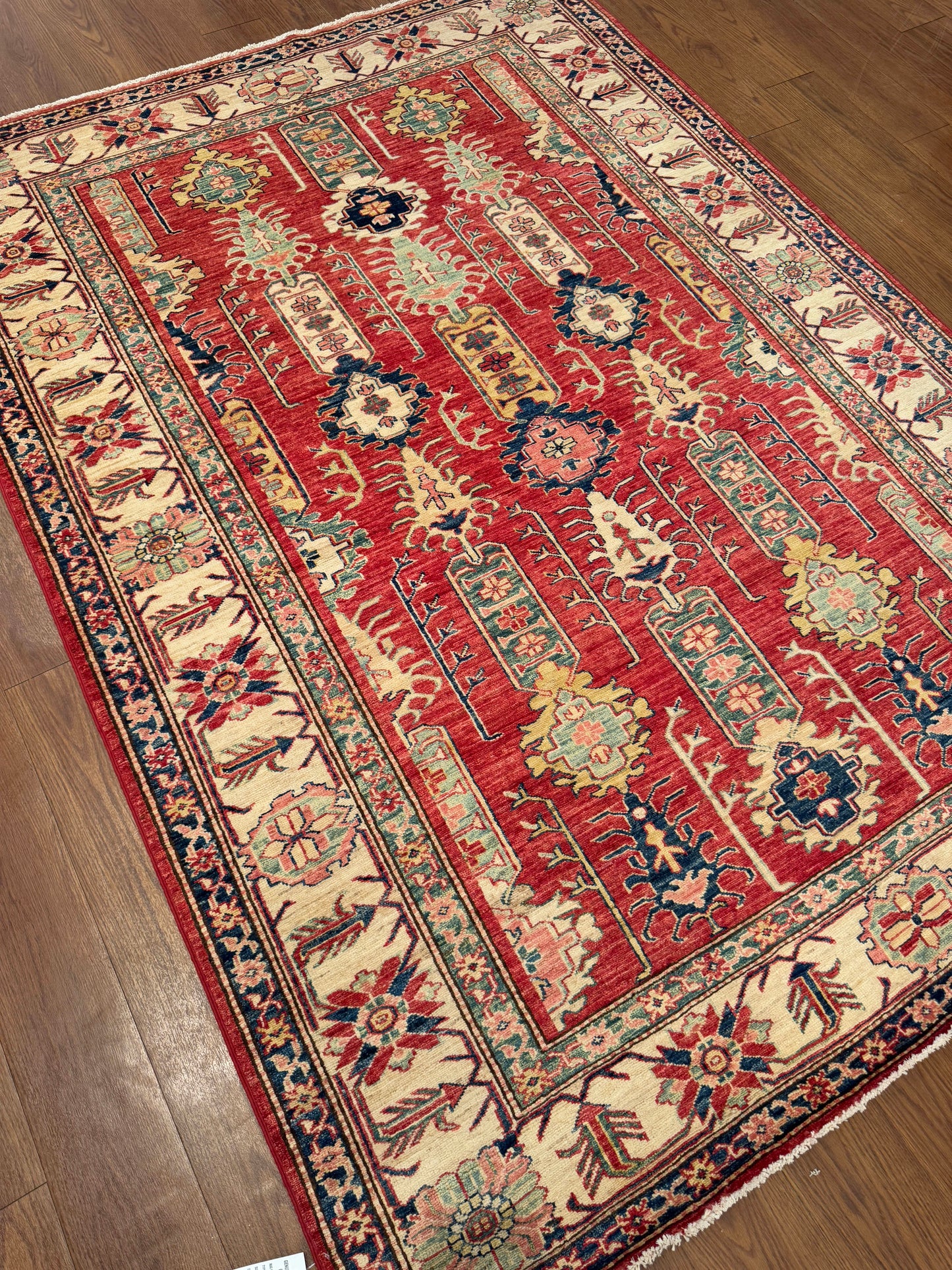 Kazak NJ1236 - 5.7 x 7.9