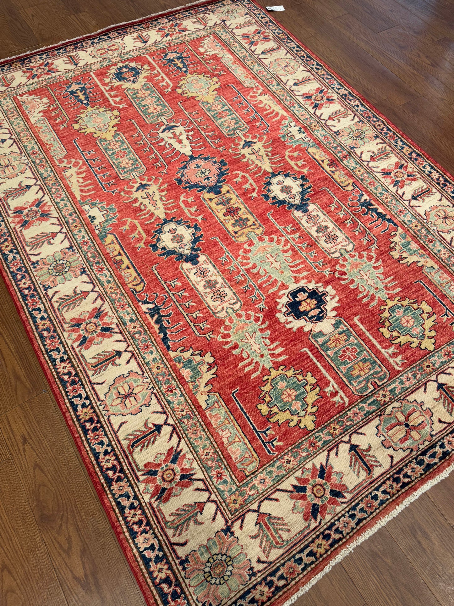 Kazak NJ1236 - 5.7 x 7.9