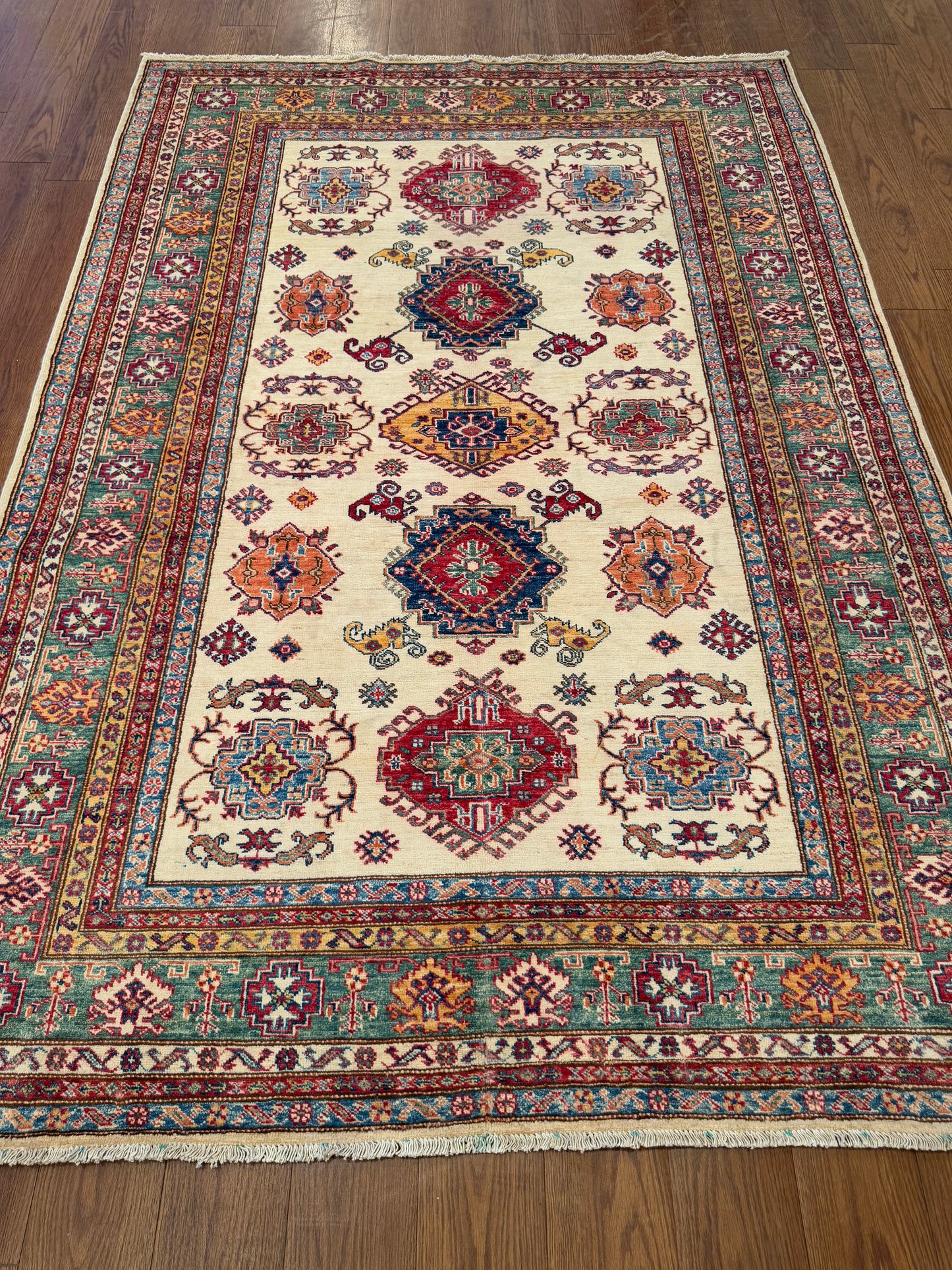 Kazak NJ1241 - 5.7 x 8