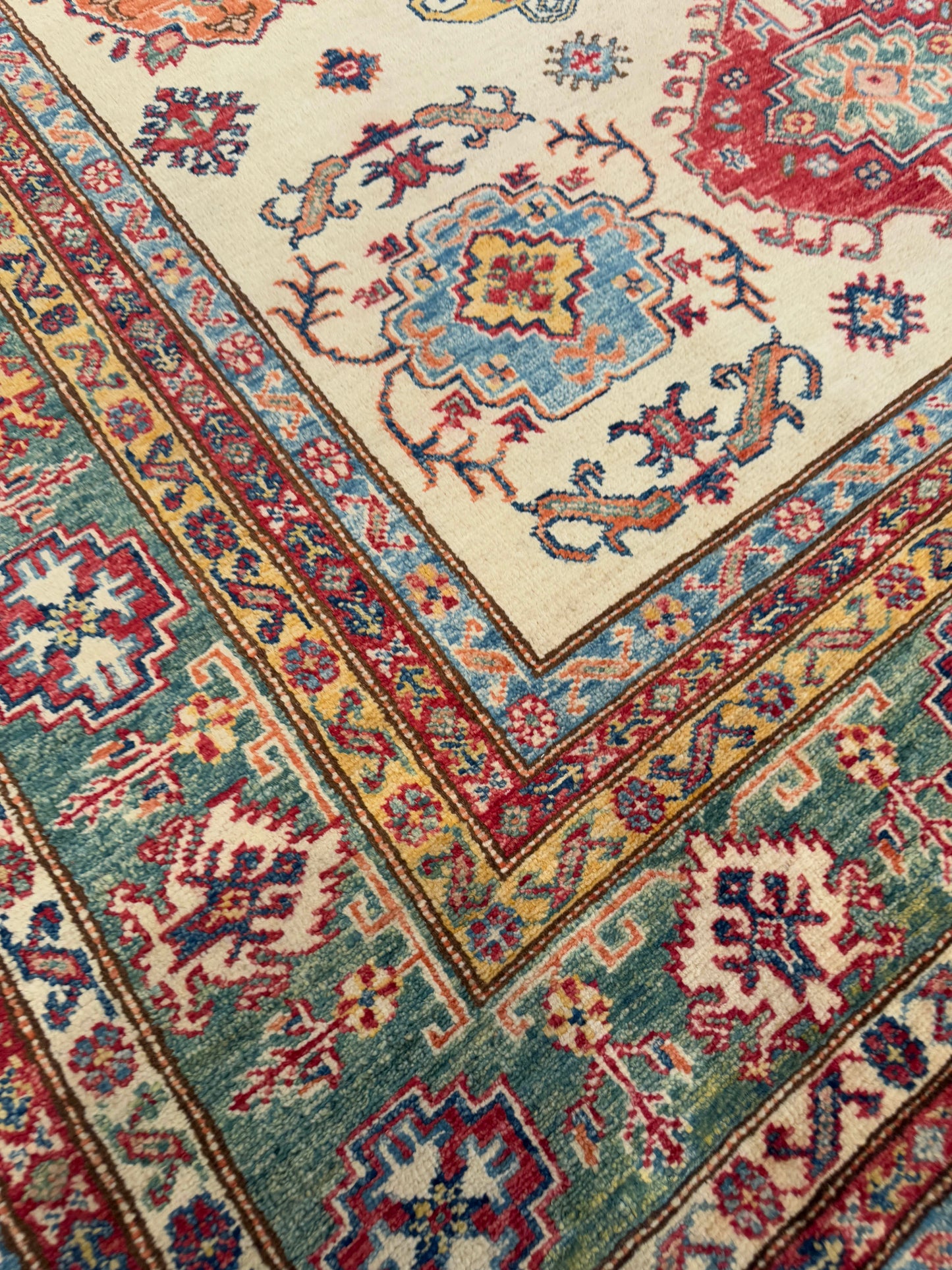 Kazak NJ1241 - 5.7 x 8