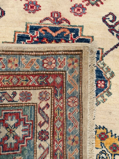 Kazak NJ1241 - 5.7 x 8