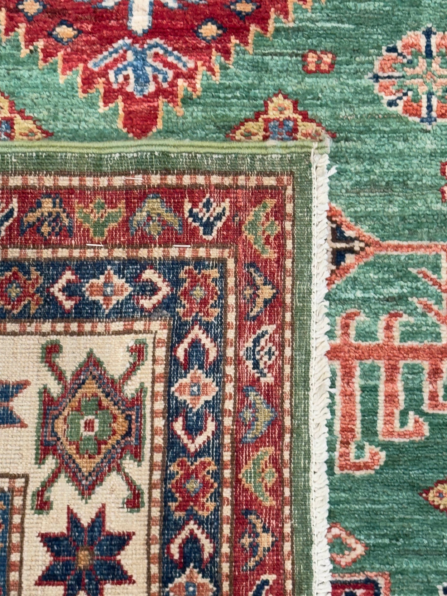 Kazak NJ1242 - 5.8 x 7.9