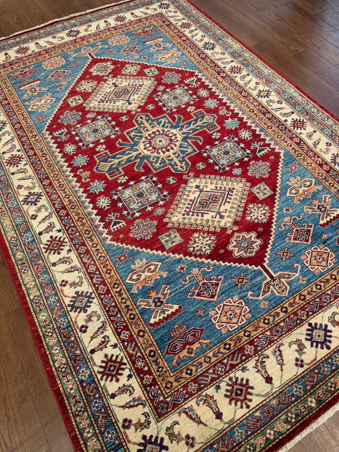 Kazak NJ1267 - 5.9 x 8.8