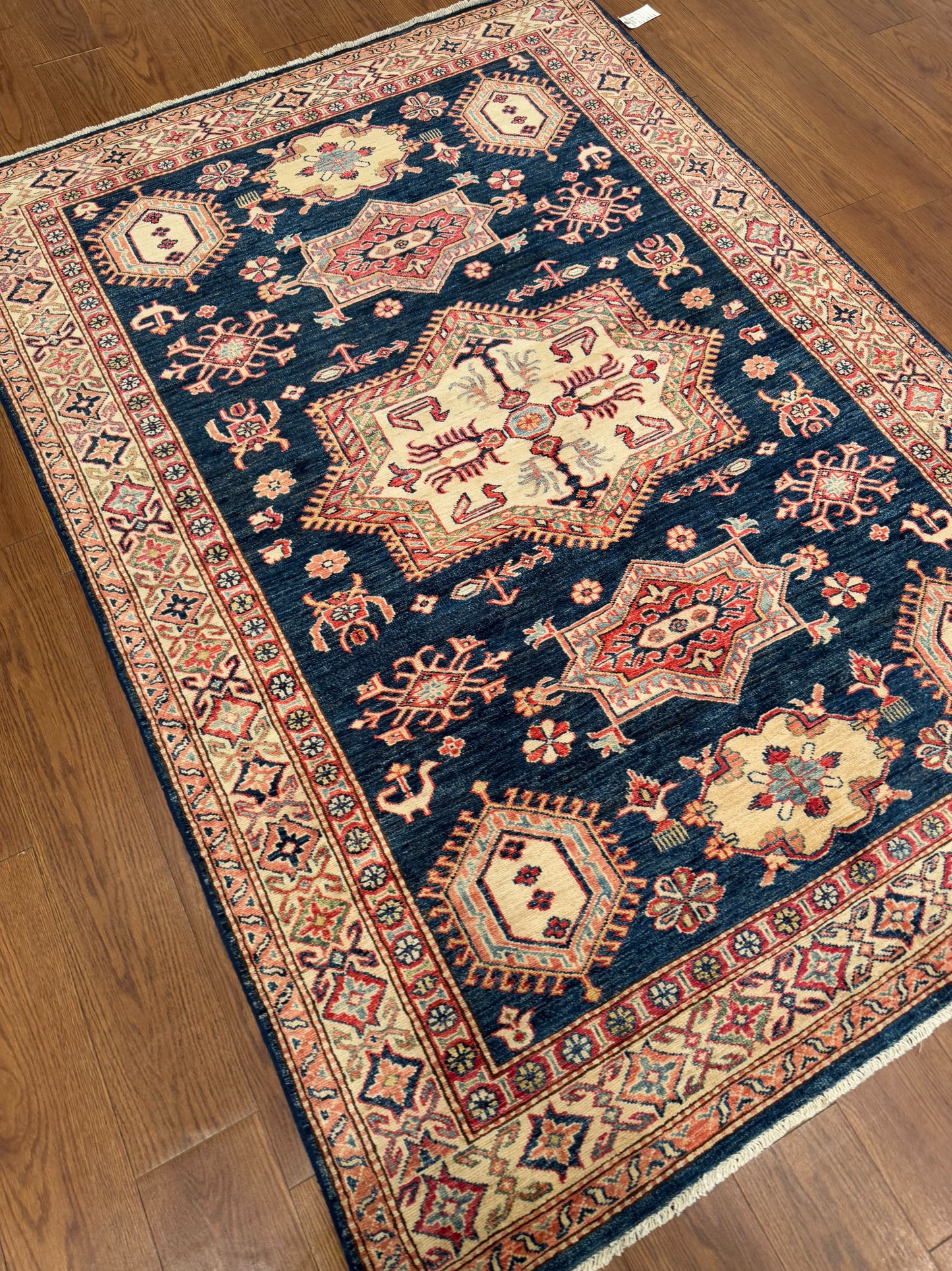 Kazak NJ1276 - 4.11 x 6.11