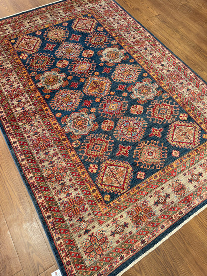 Kazak NJ1289 - 5.6 x 8.2