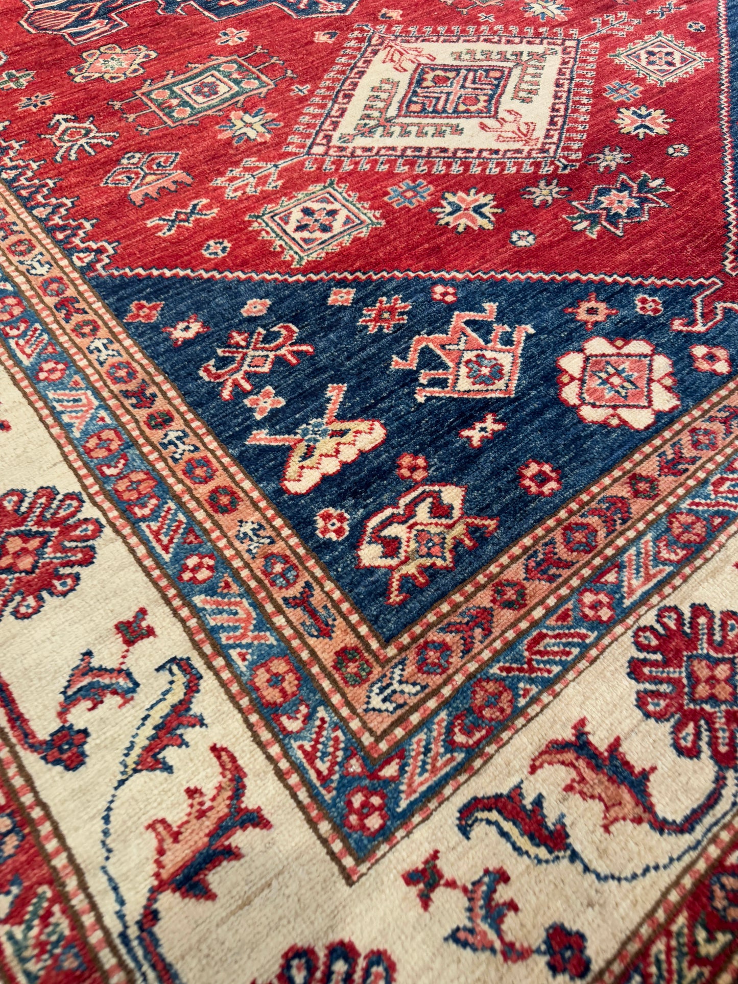 Kazak NJ1295 - 5.7 x 8.1