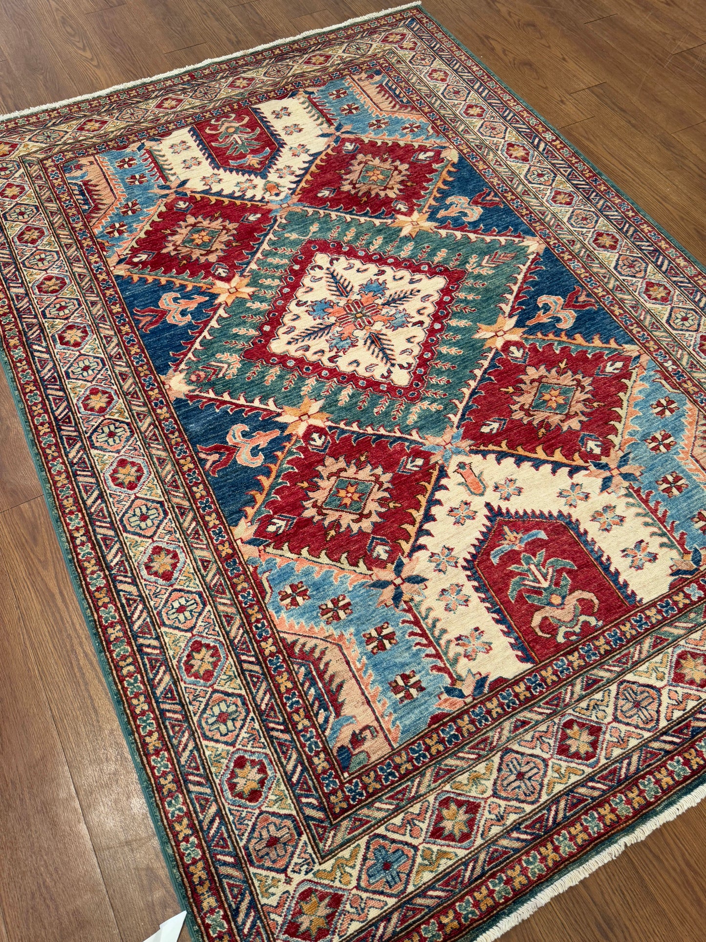 Kazak NJ1296 - 5.7 x 7.9