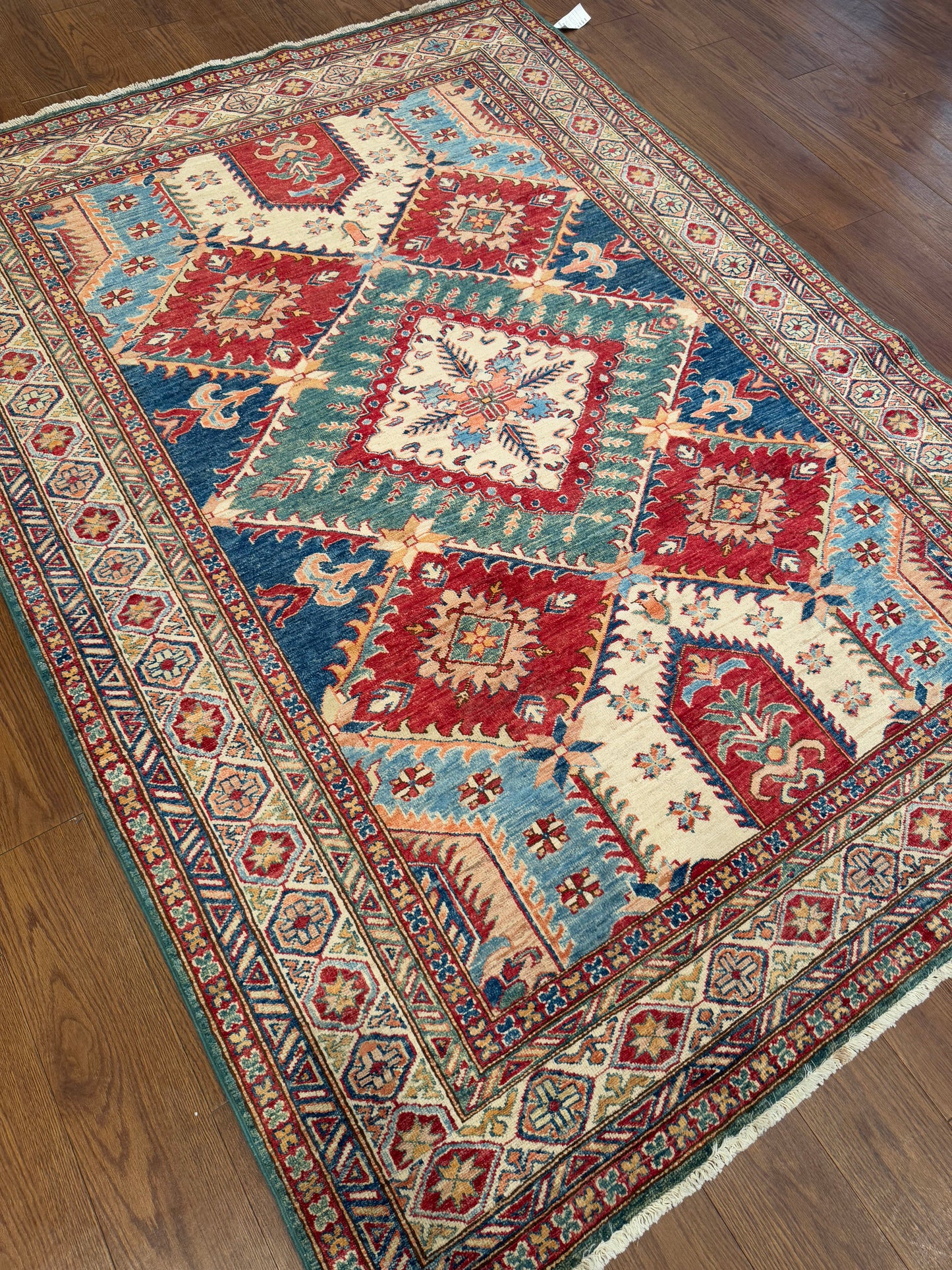 Kazak NJ1296 - 5.7 x 7.9