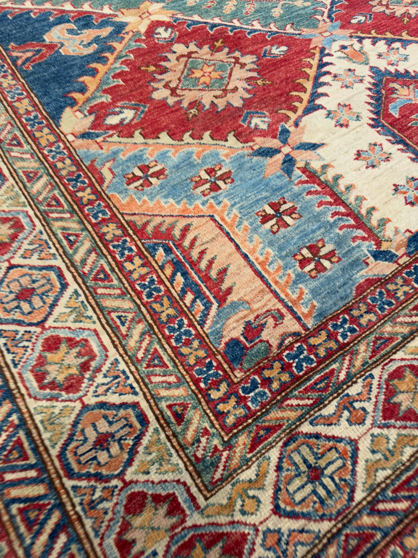 Kazak NJ1296 - 5.7 x 7.9