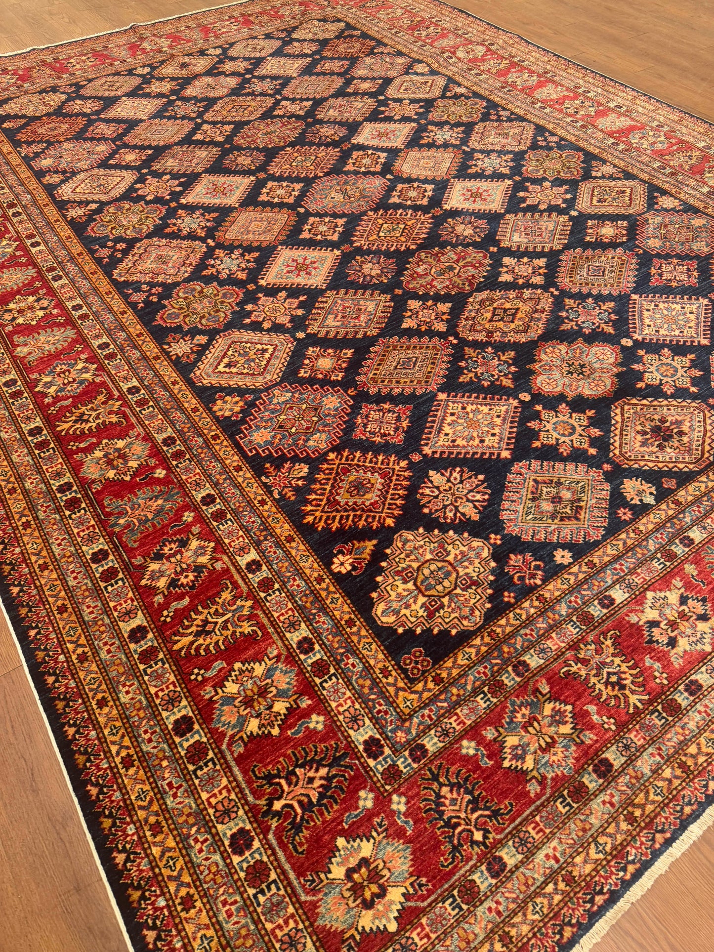 Kazak NJ13027 - 10.3 x 13.9