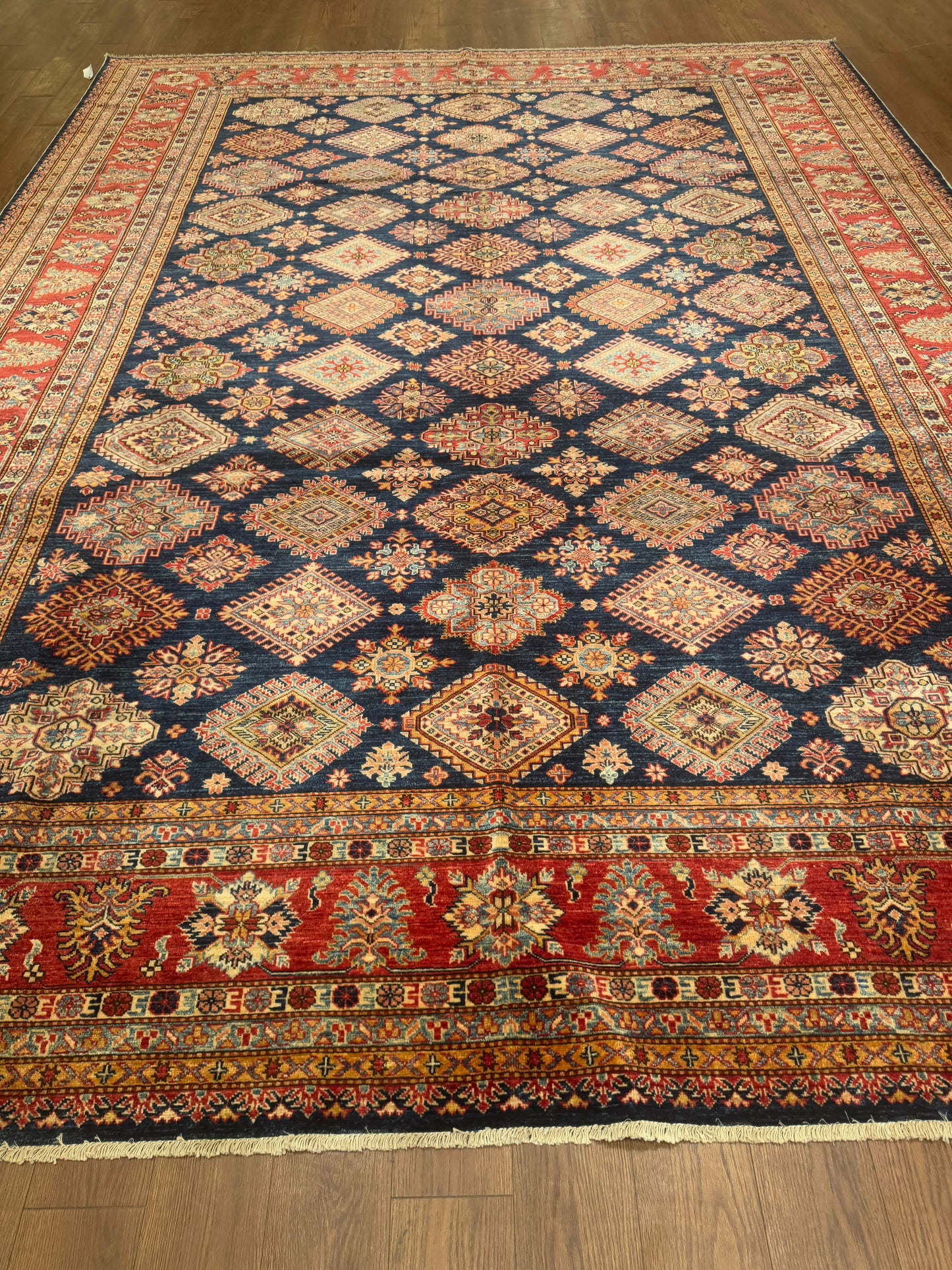 Kazak NJ13027 - 10.3 x 13.9