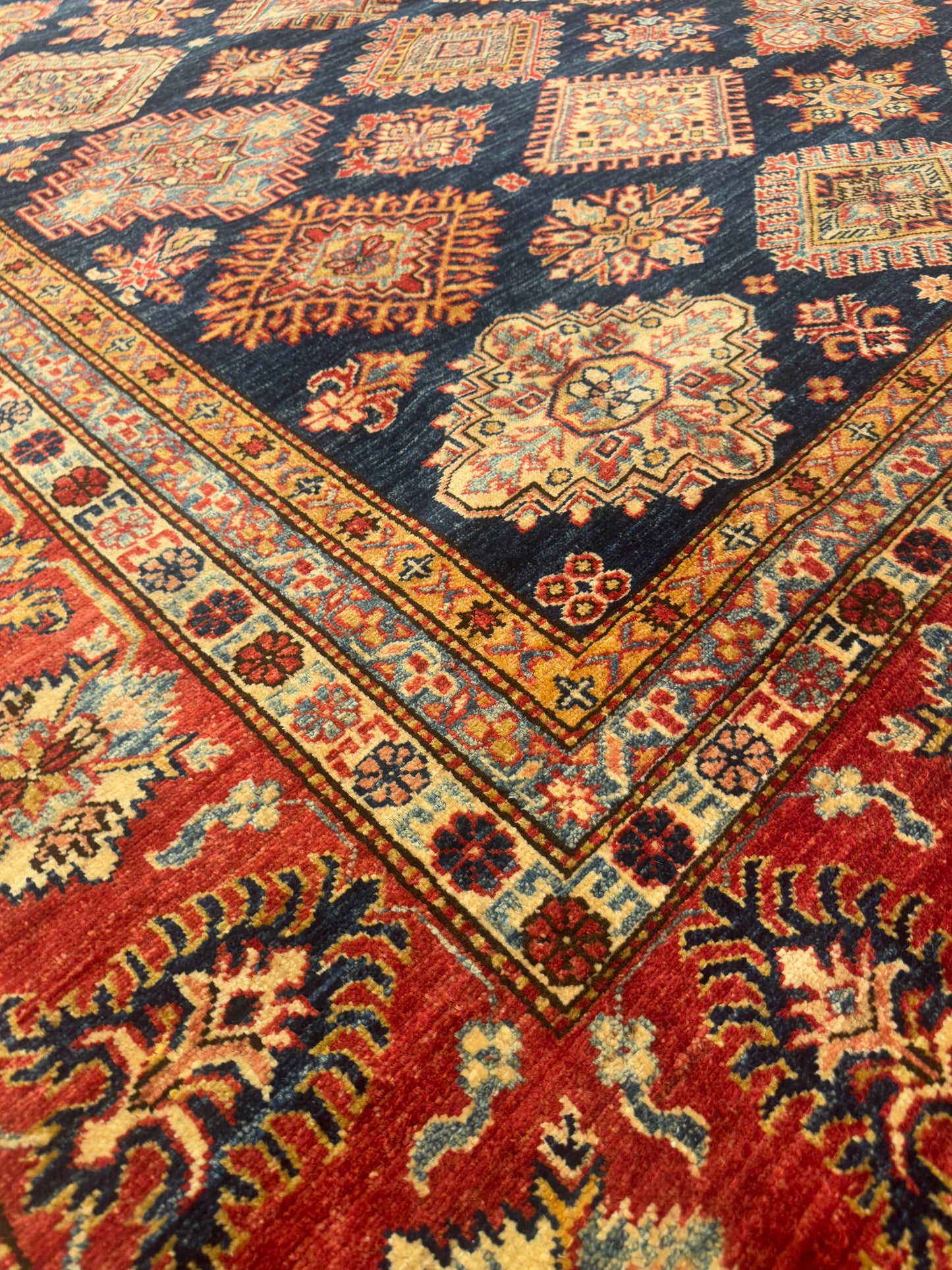 Kazak NJ13027 - 10.3 x 13.9