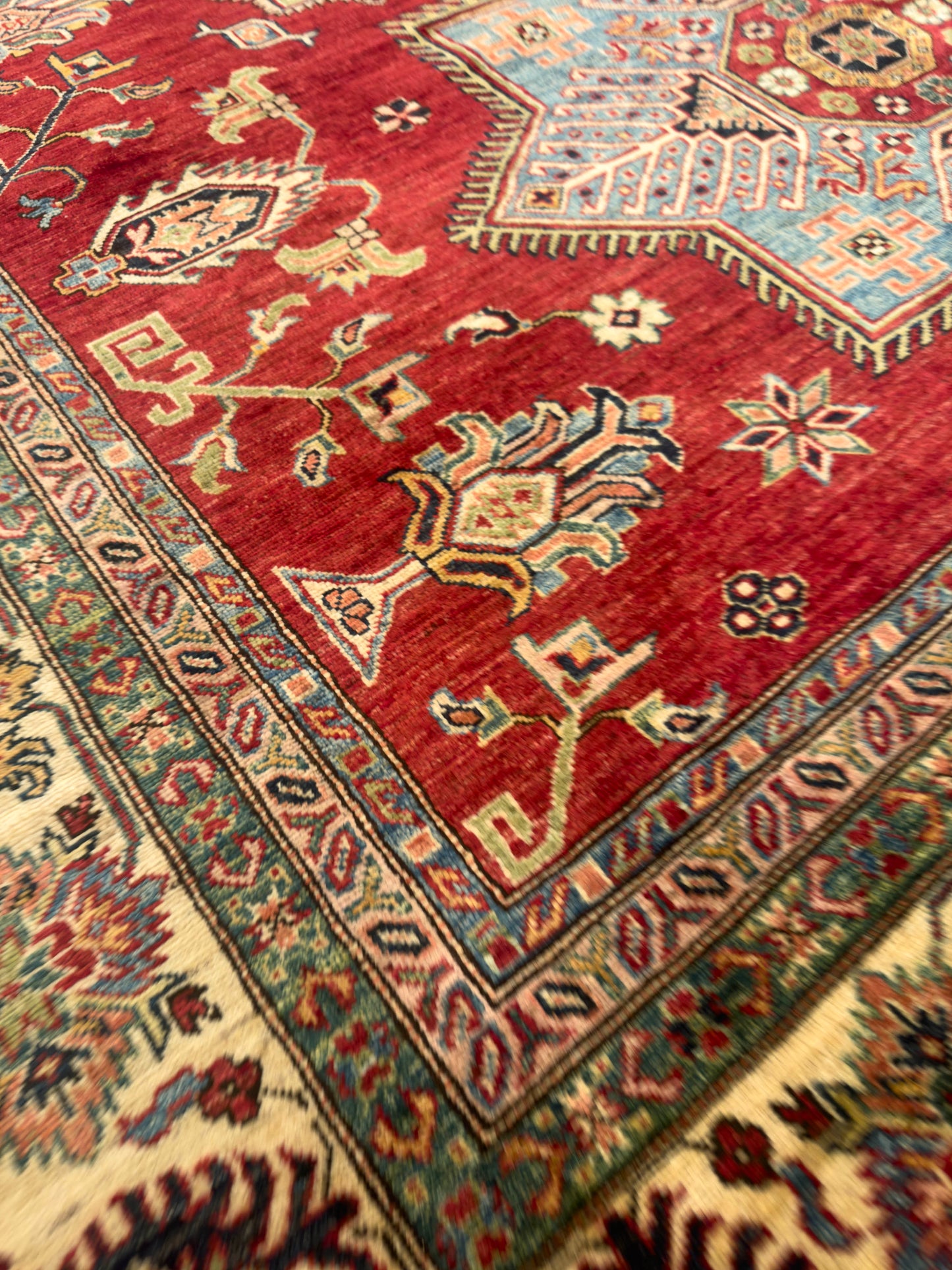 Kazak NJ1308 - 8.9 x 12.1