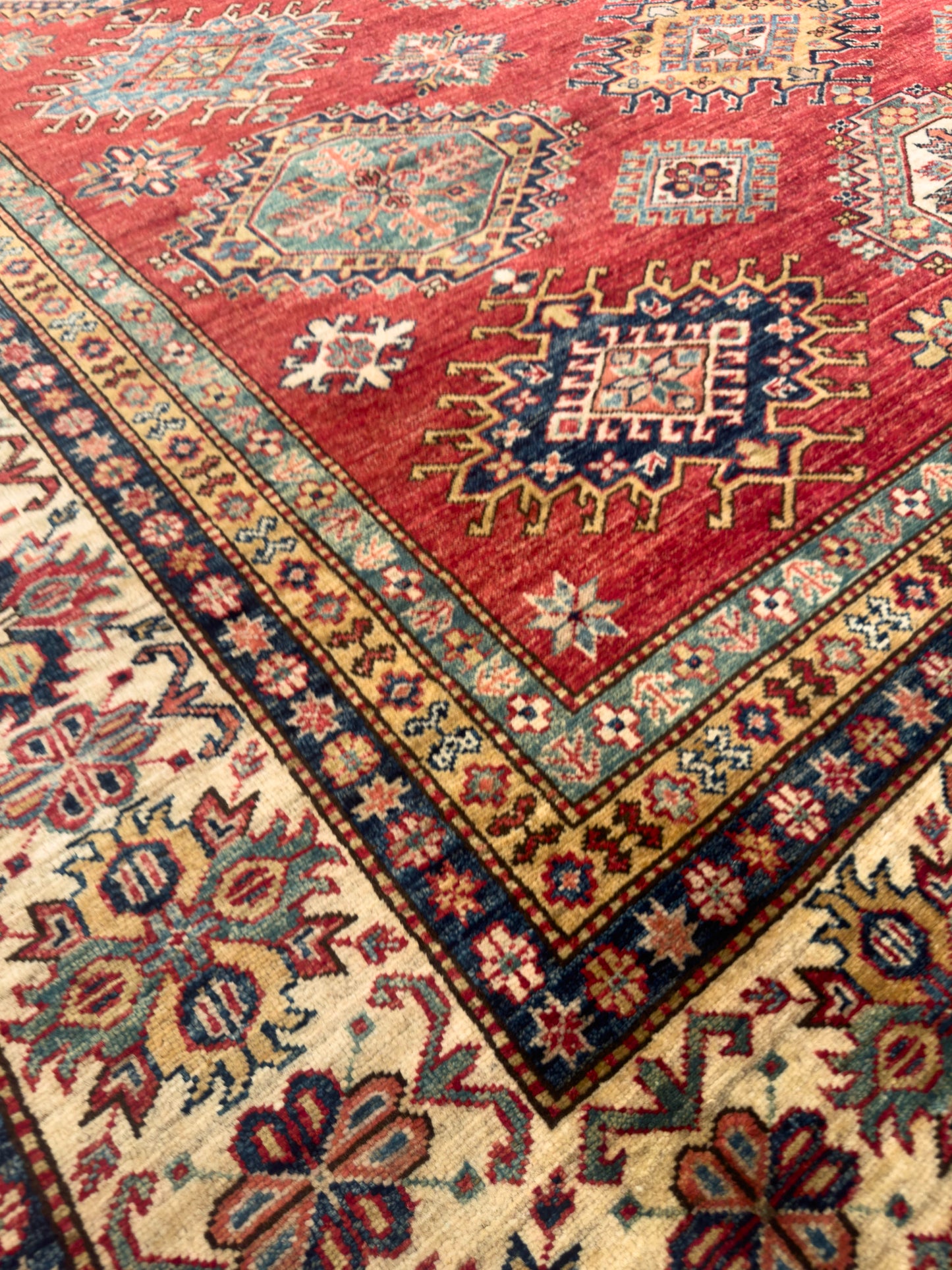 Kazak NJ1355 - 8.8 x 11.10