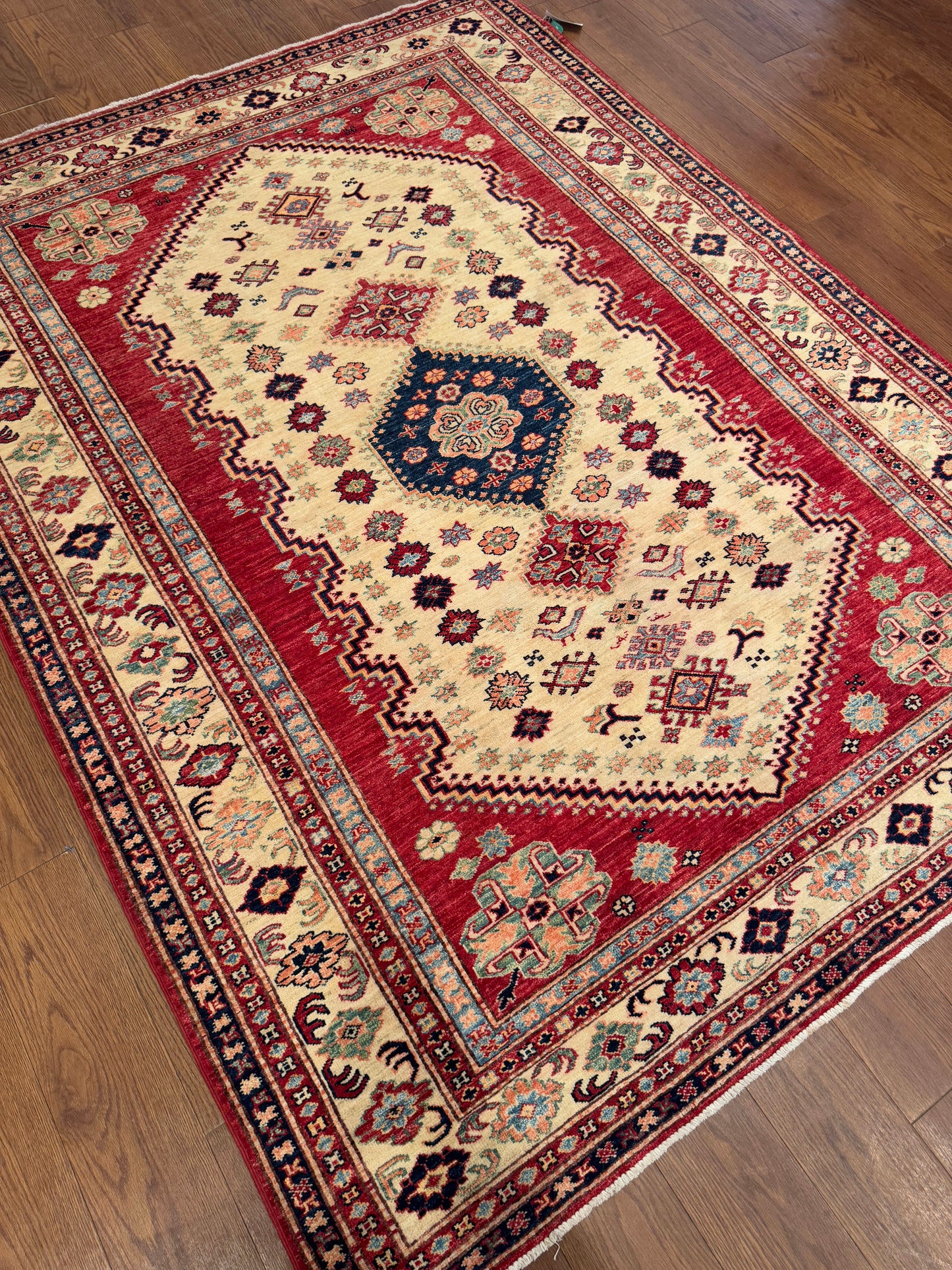 Kazak NJ1361 - 5.10 x 7.7