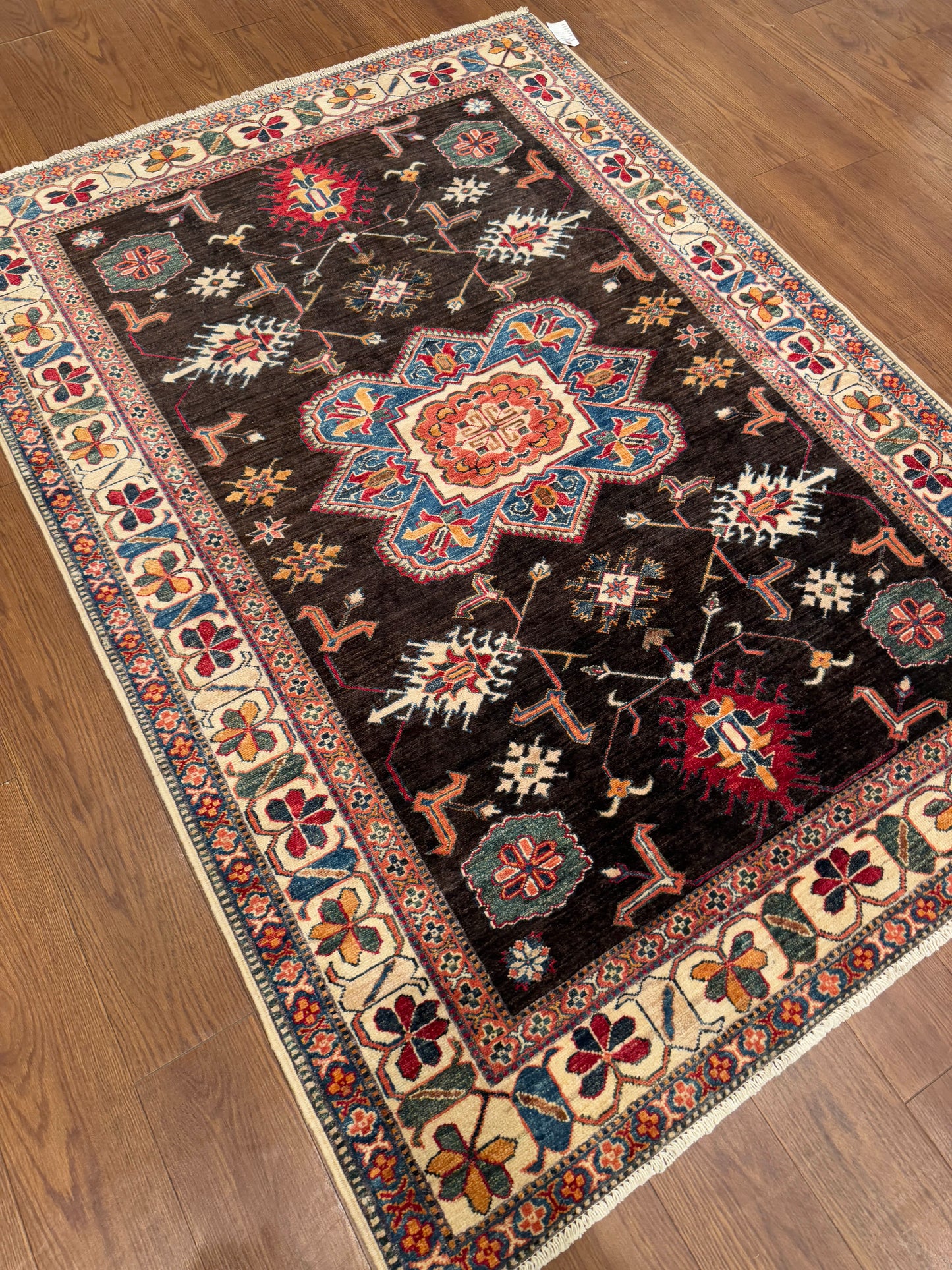 Kazak NJ1362 - 4.8 x 6.8