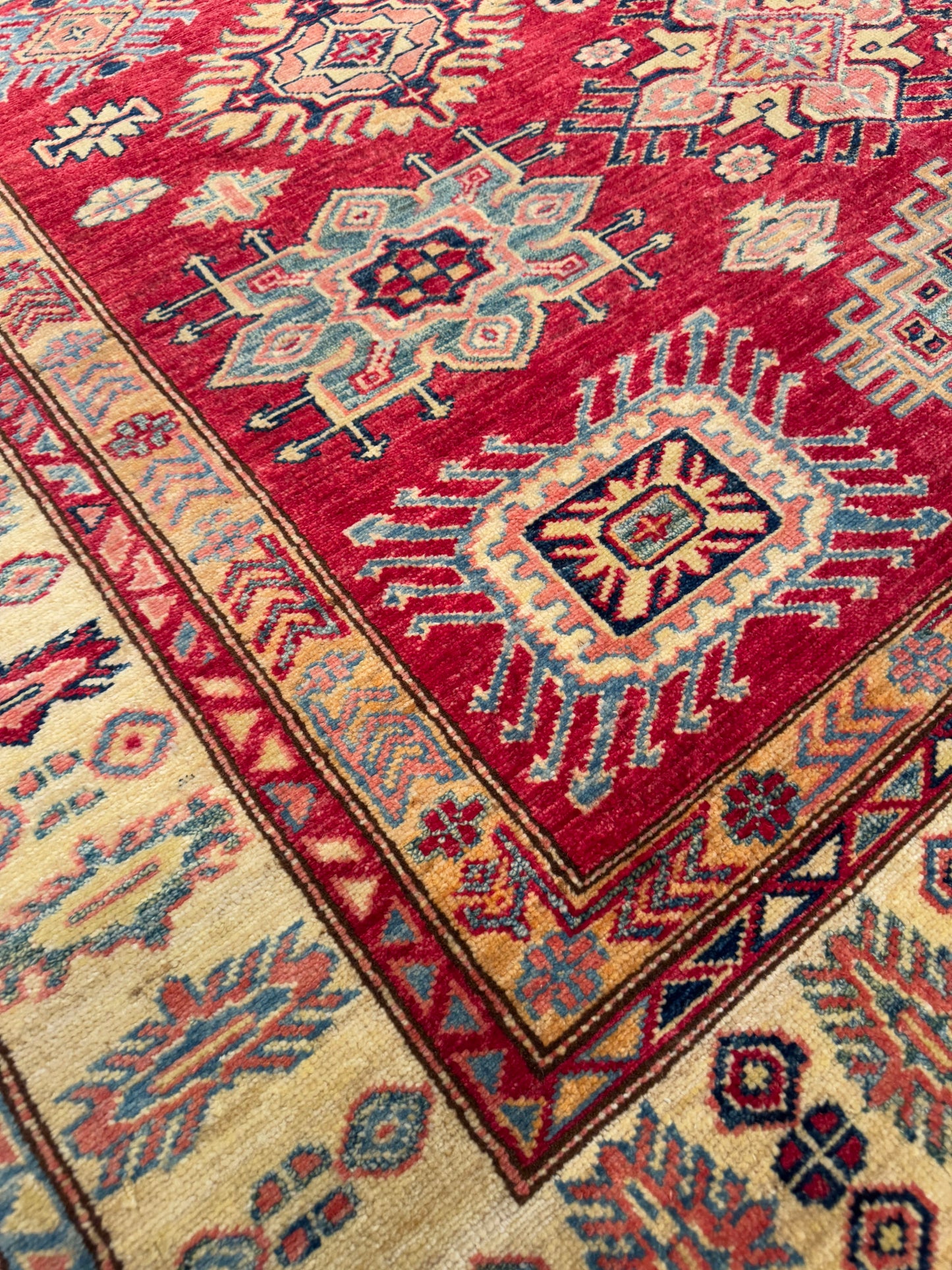 Kazak NJ1401 - 5.8 x 7.8