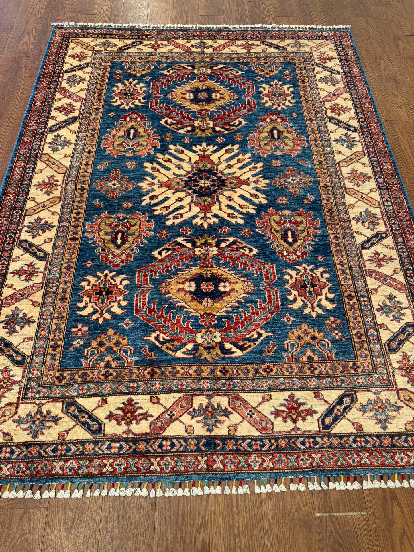 Kazak NJ1528 - 5.9 x 7.9