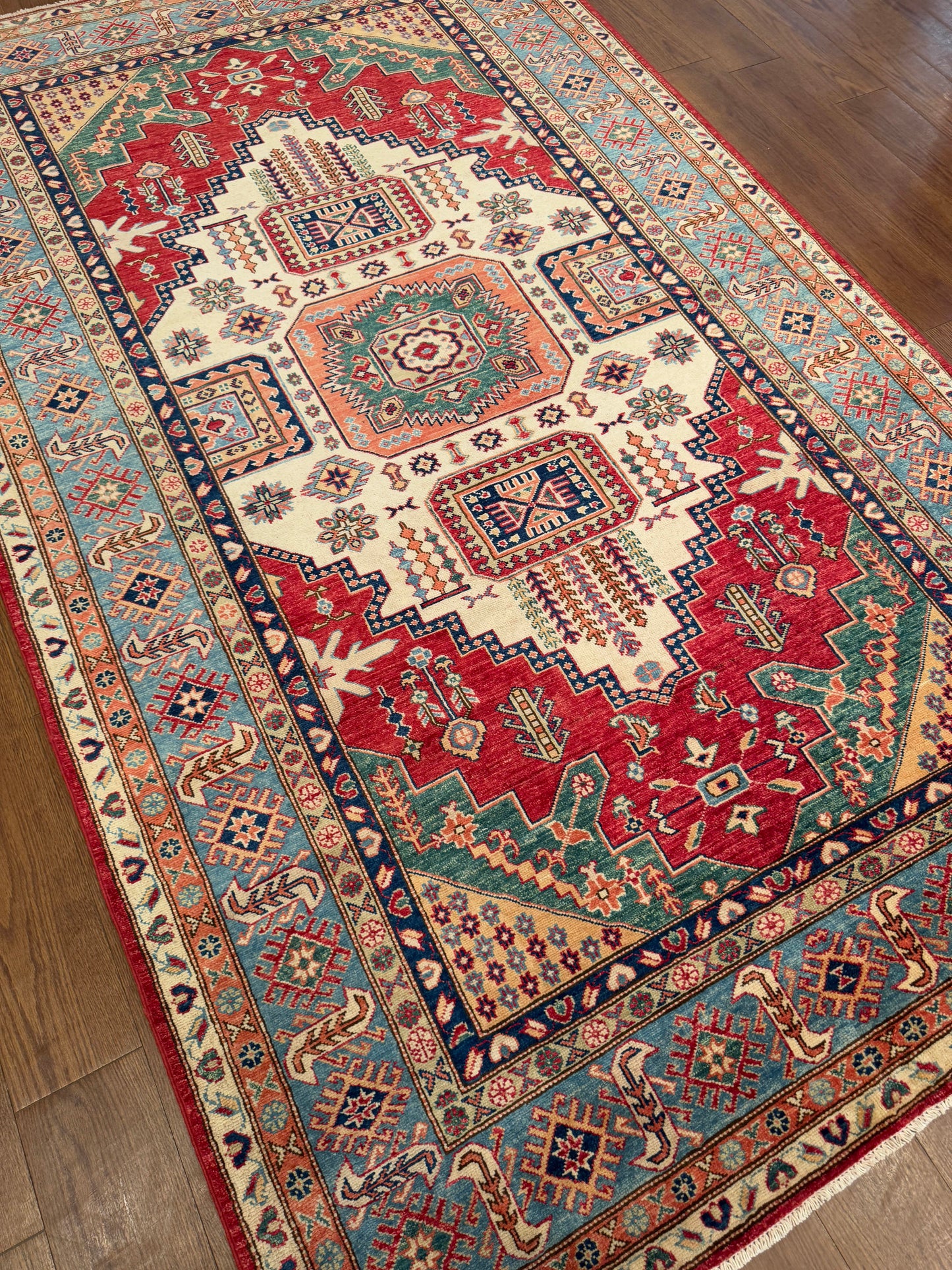 Kazak NJ1567 - 5.5 x 8.10