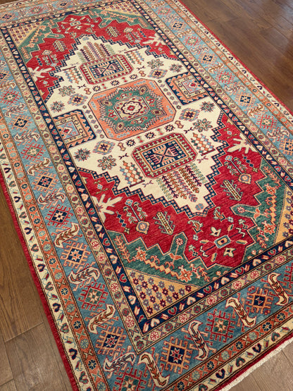 Kazak NJ1567 - 5.5 x 8.10