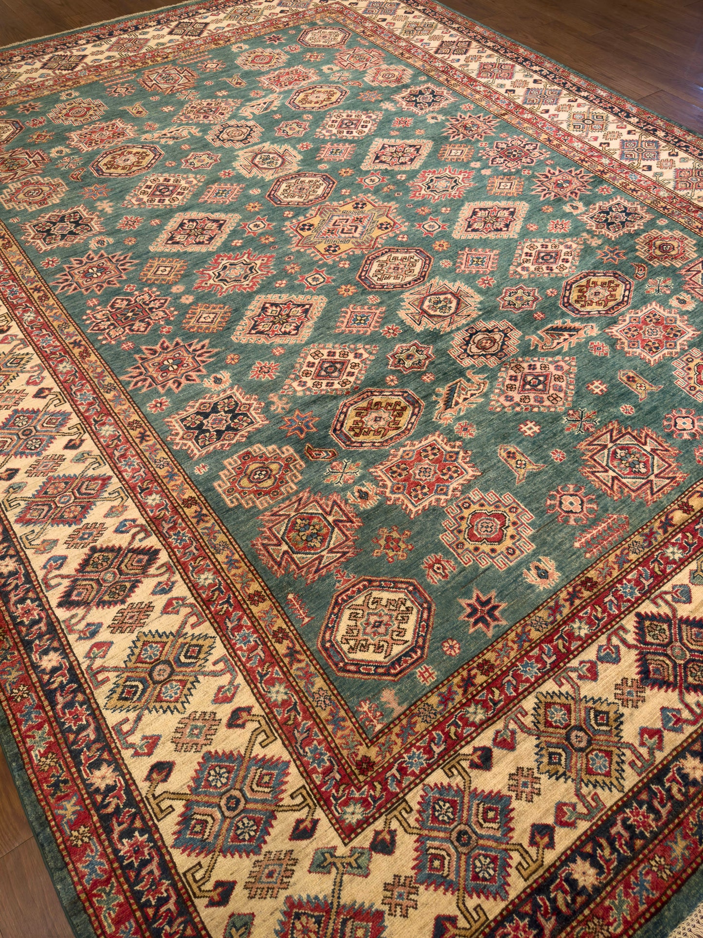 Kazak NJ1572 - 9.1 x 11.9