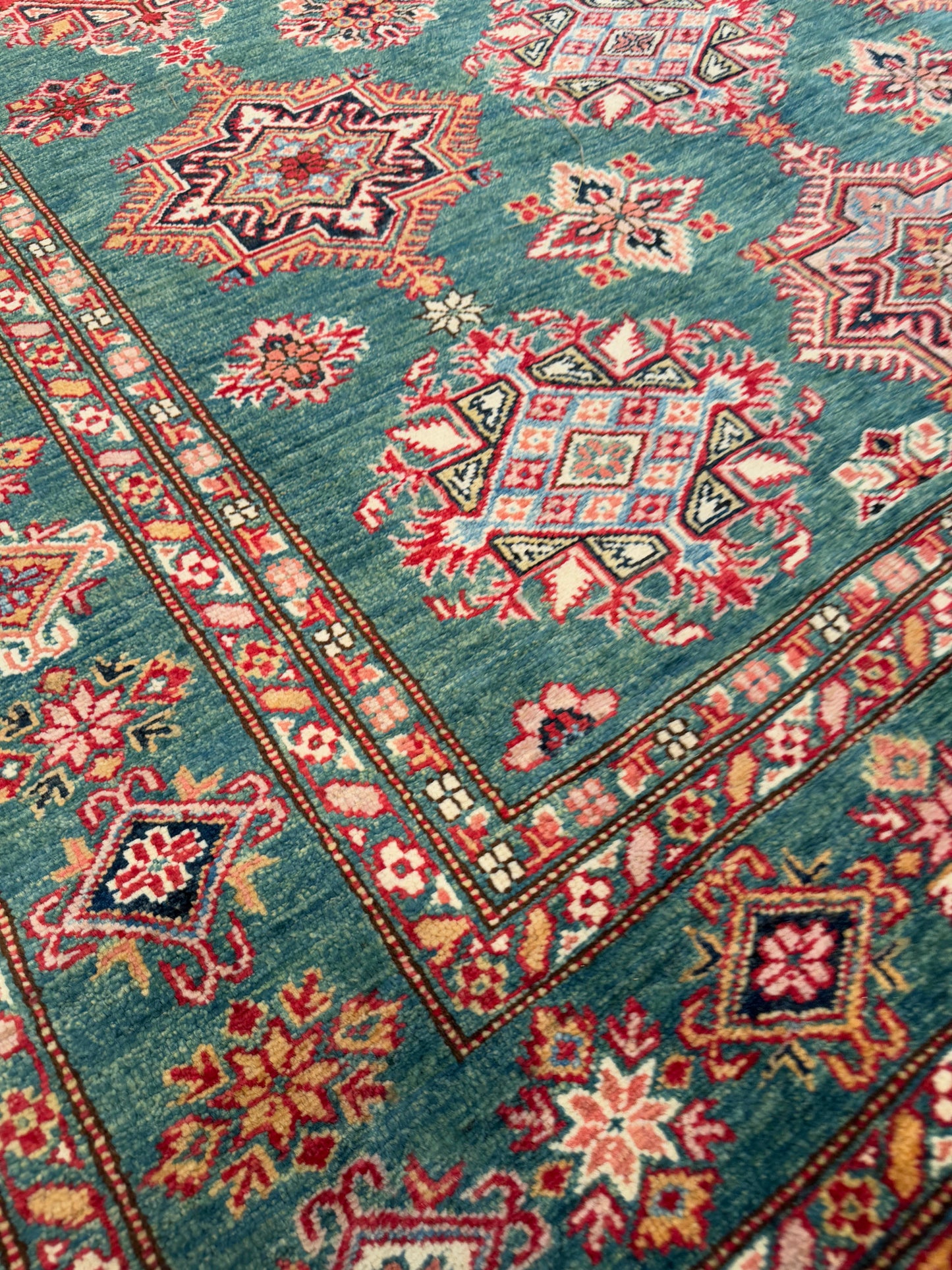 Kazak NJ1574 - 5.7 x 7.7