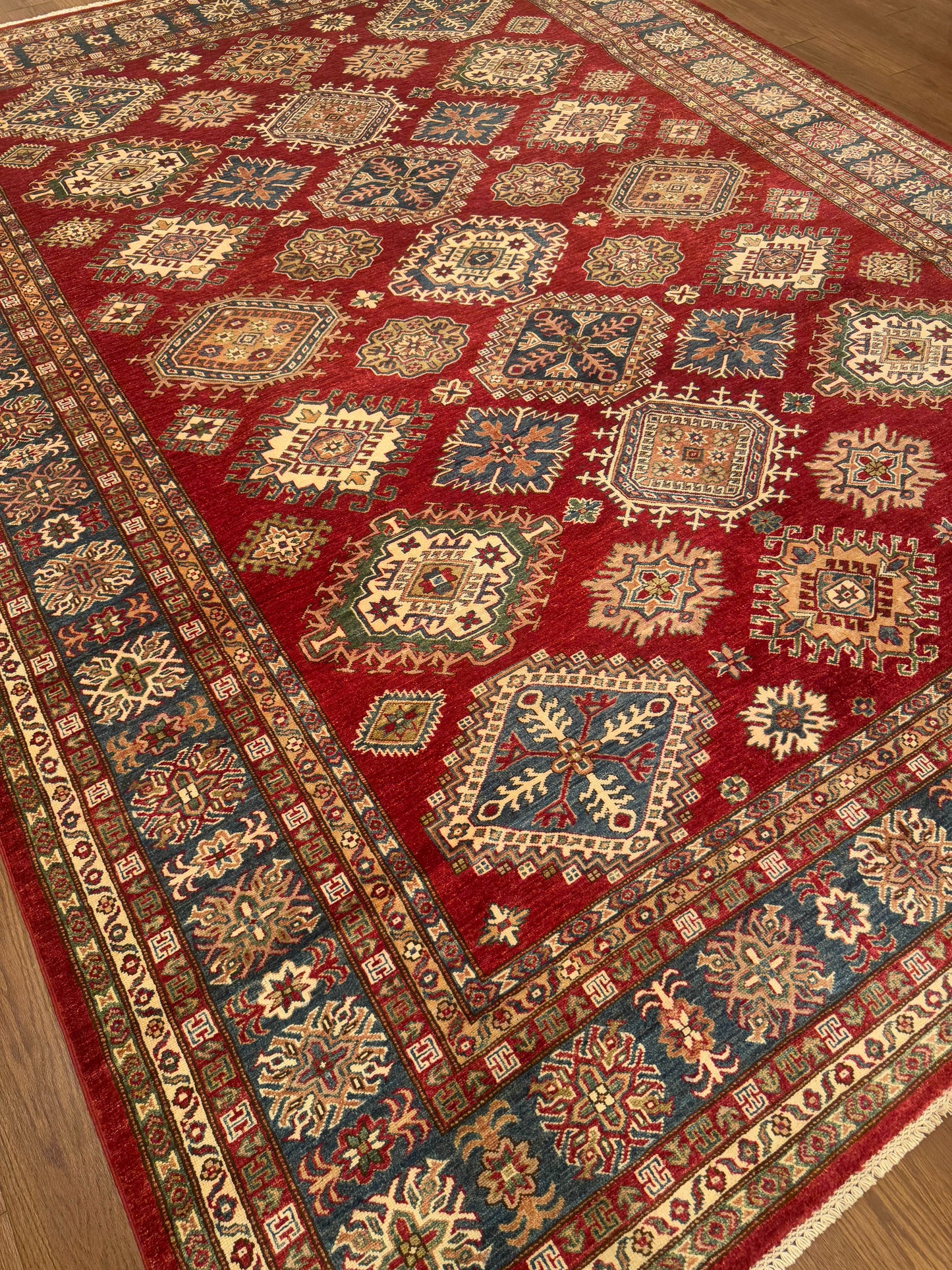 Kazak NJ1623 - 9.1 x 11.11