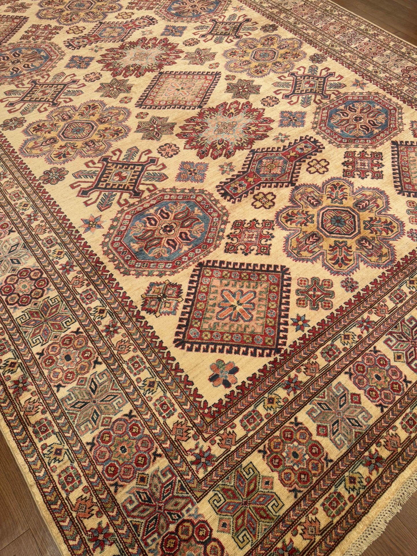 Kazak NJ1625 - 9.2 x 11.11