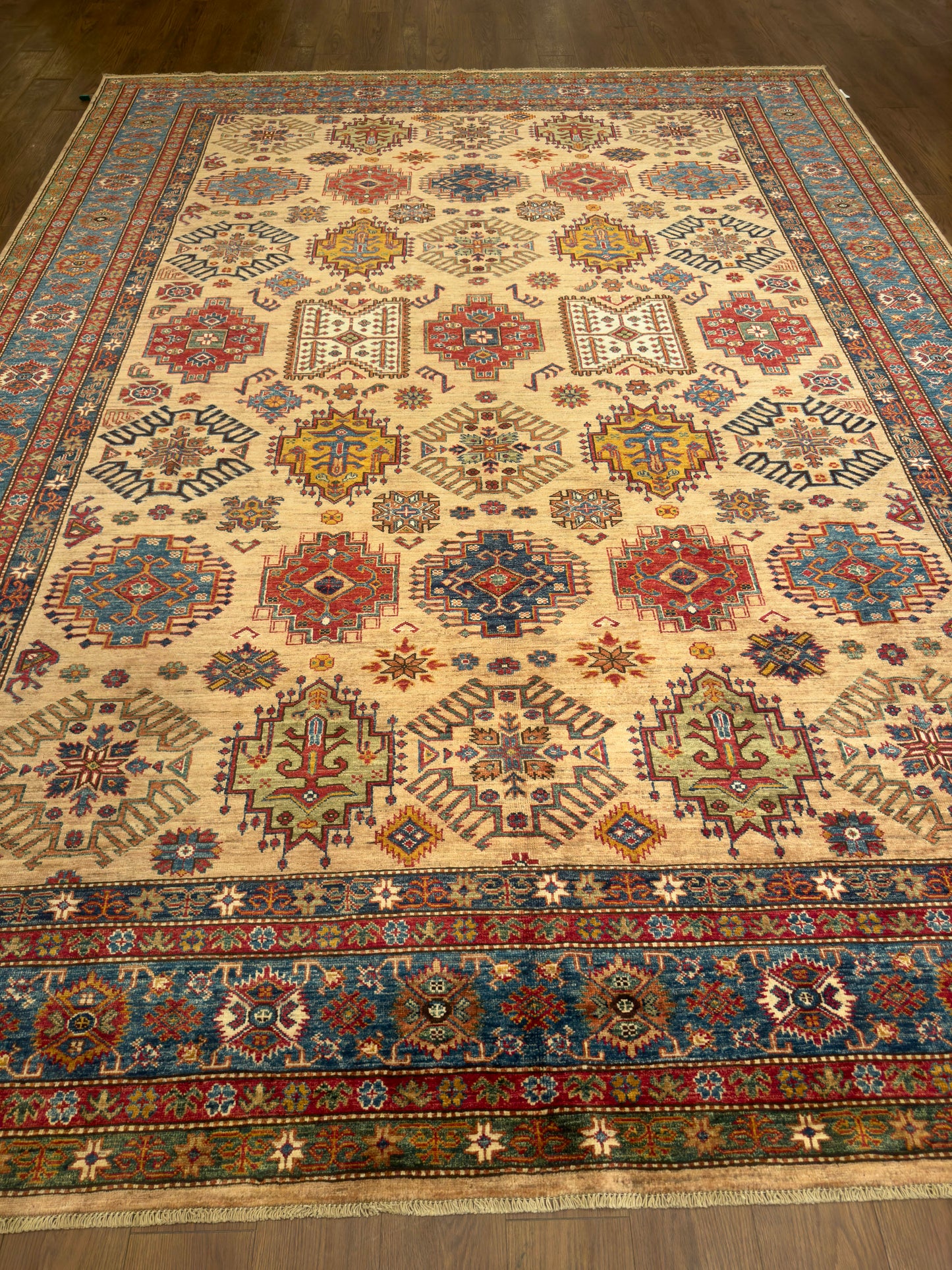 Kazak NJ1693 - 9.2 x 12.7