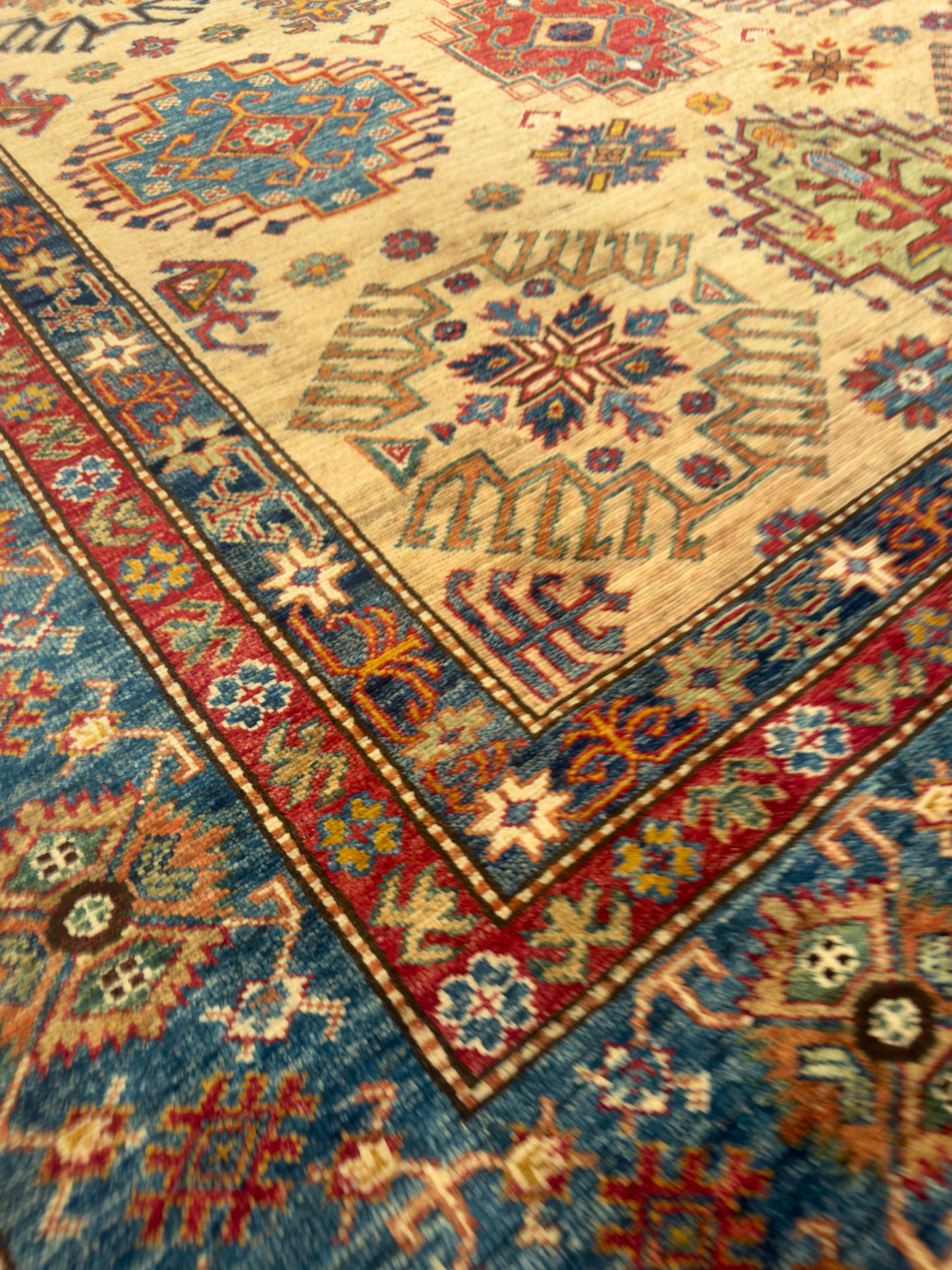 Kazak NJ1693 - 9.2 x 12.7