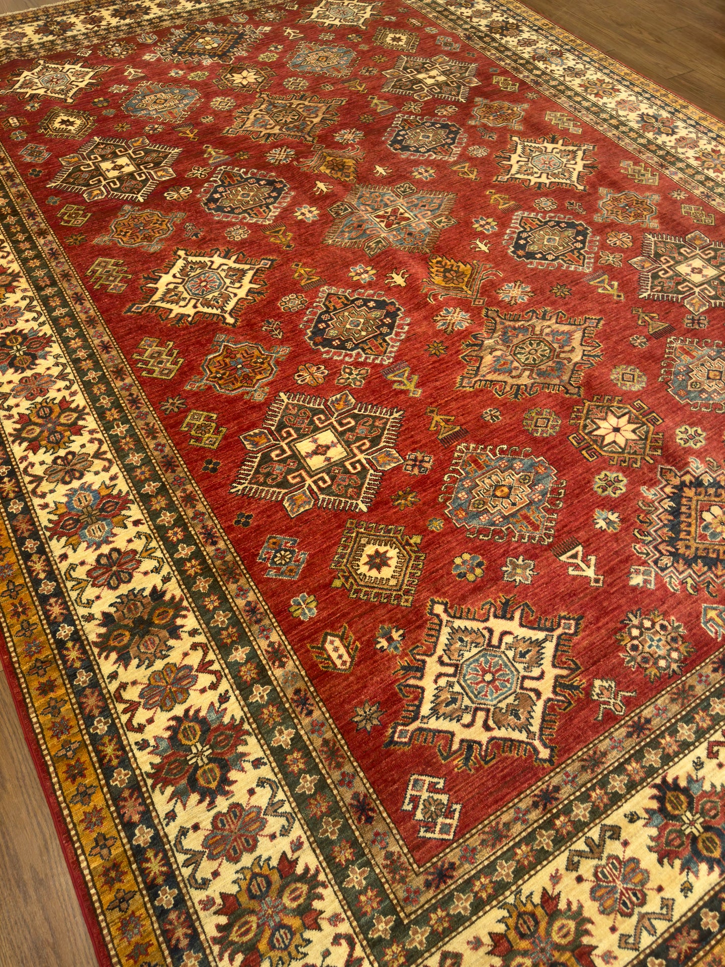 Kazak NJ1695 - 9 x 12.6