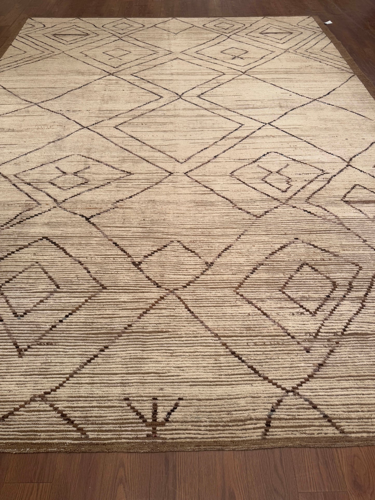 Moroccan NJ16975 - 10.4 x 13.5