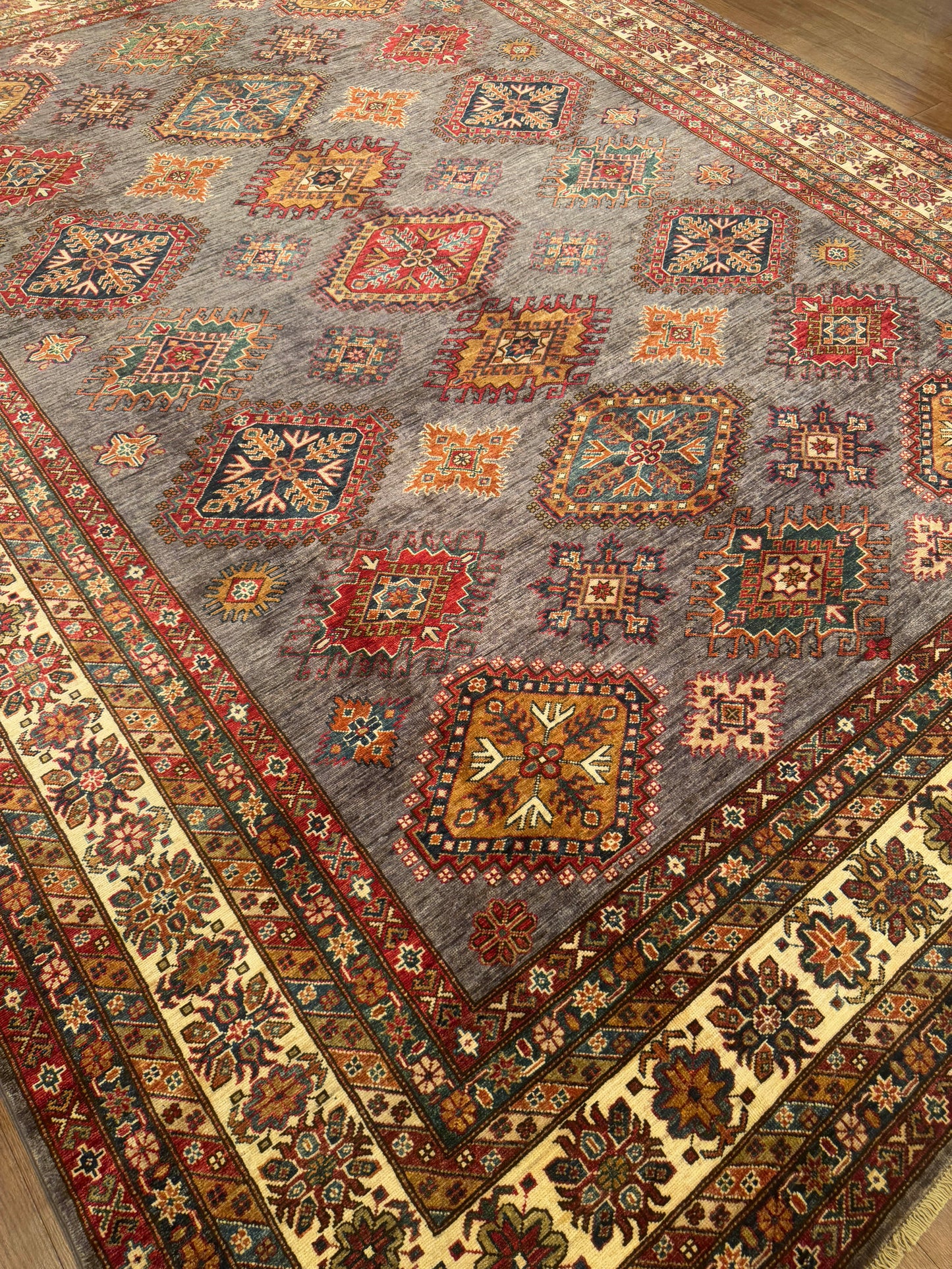 Kazak NJ1701 - 9.1 x 11.11