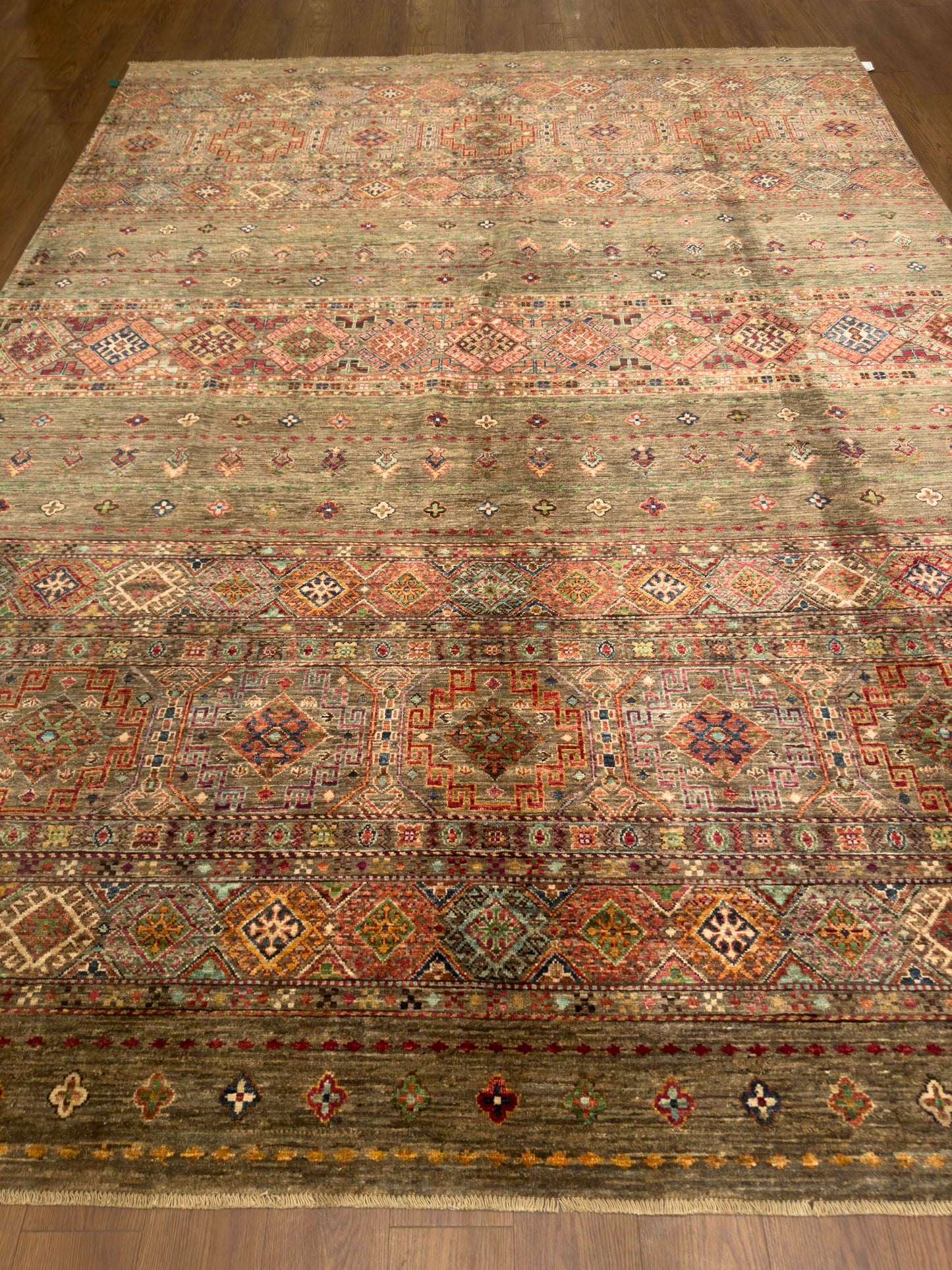 Tribal NJ1718 - 8.9 x 12.1