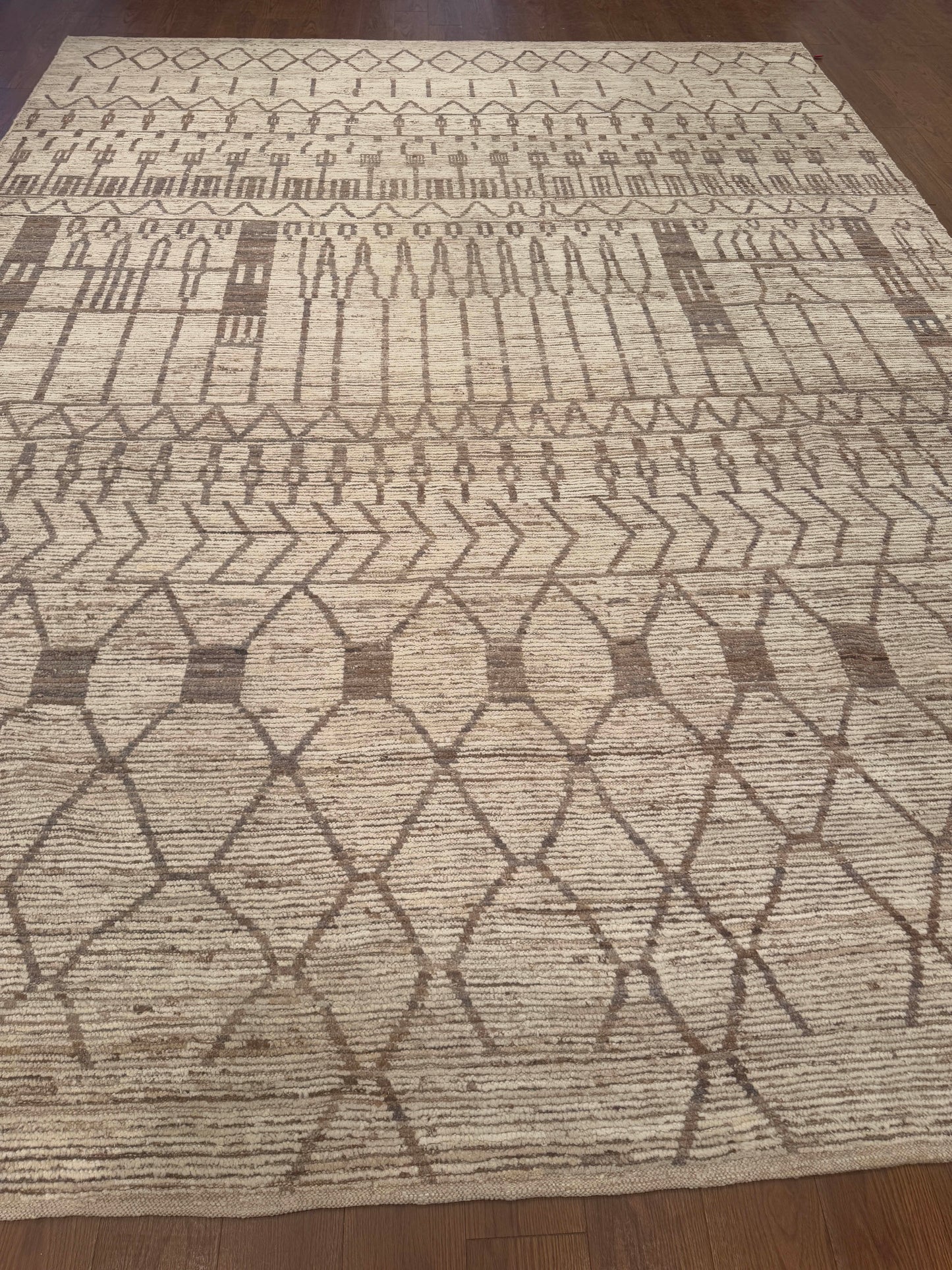 Moroccan NJ17285 - 10.3 x 14.2
