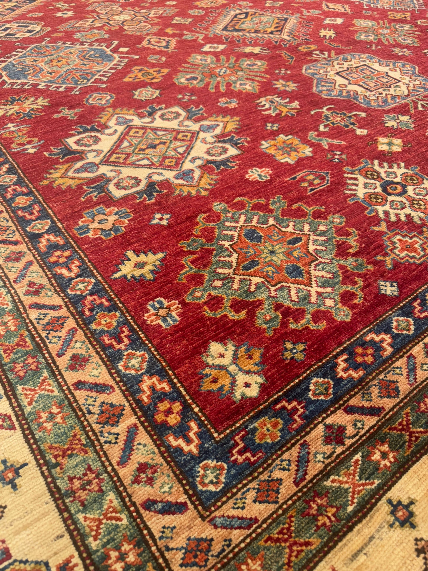 Kazak NJ1757 - 9.1 x 12.7