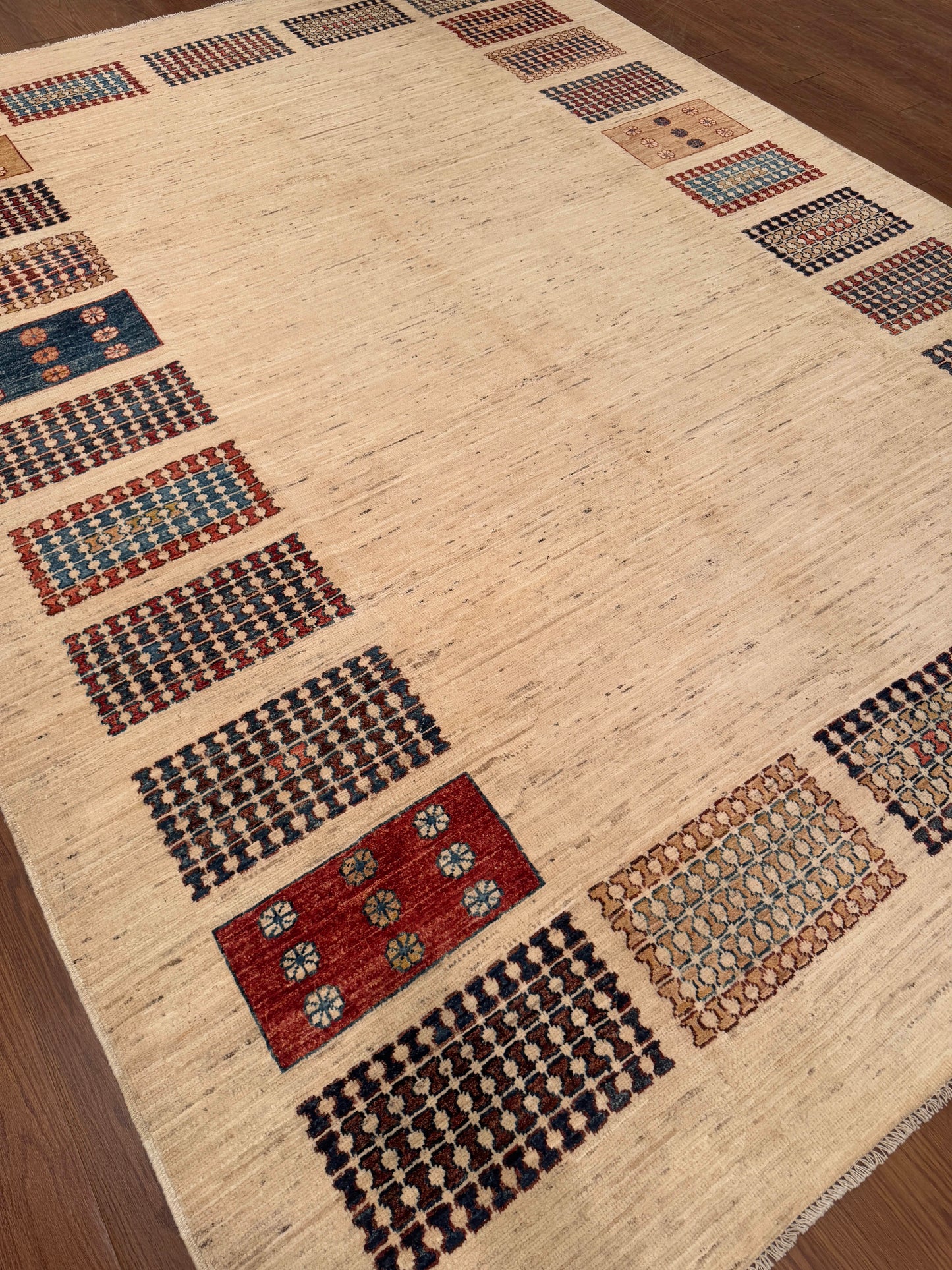 Gabbeh NJ1843 - 8.10 x 11.9