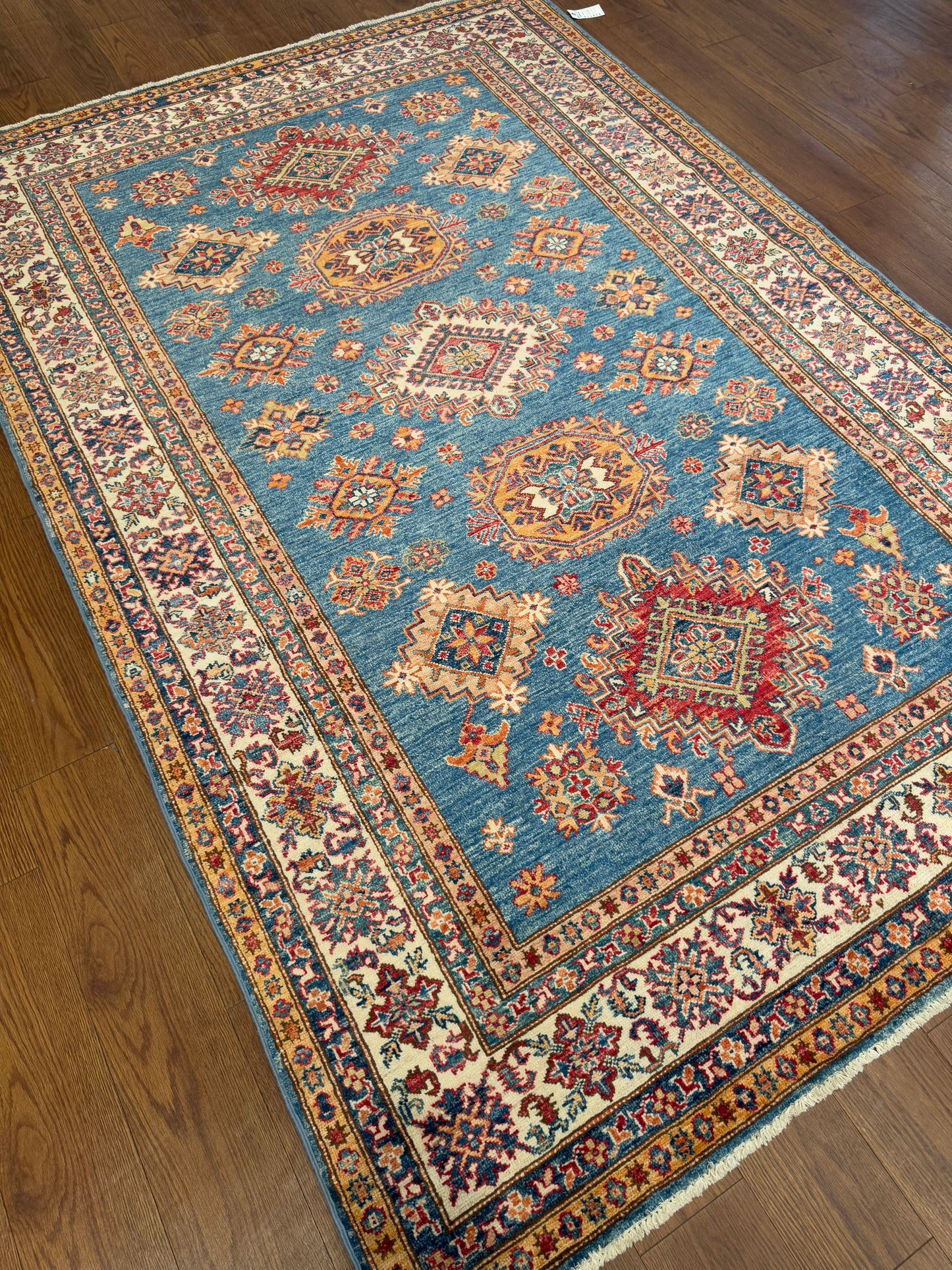 Kazak NJ2005 - 5.9 x 8.4