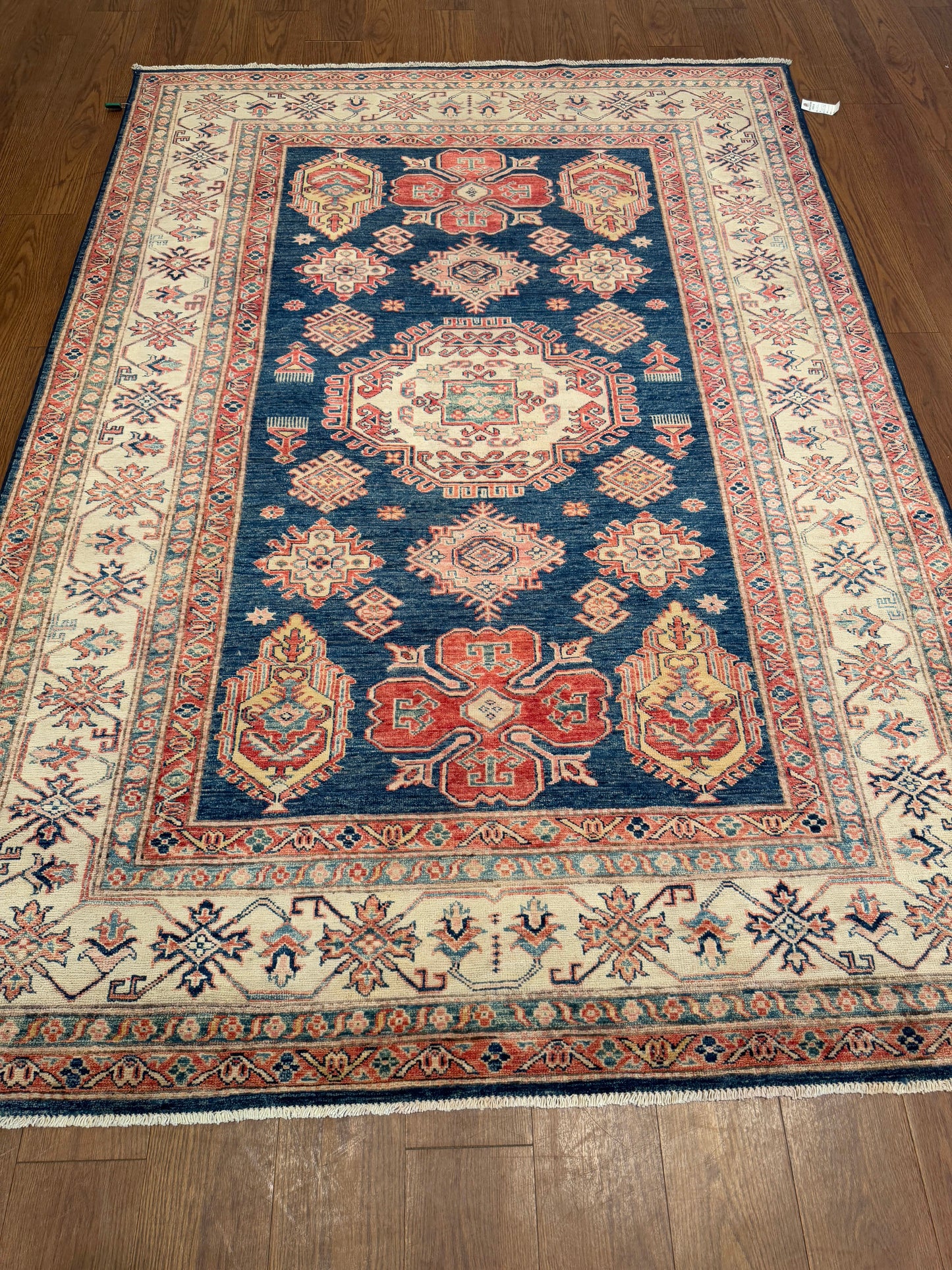 Kazak NJ2034 - 5.6 x 7.10