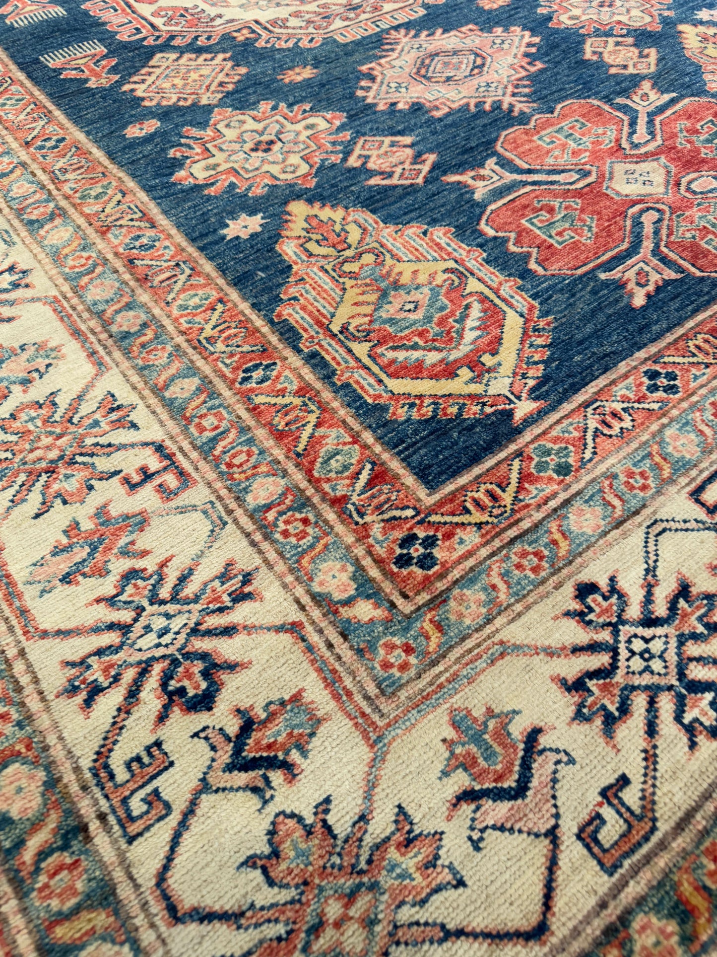 Kazak NJ2034 - 5.6 x 7.10