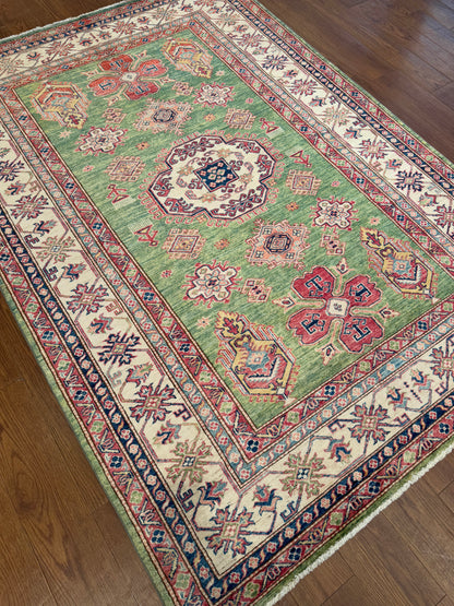 Kazak NJ2038 - 5.6 x 7.9