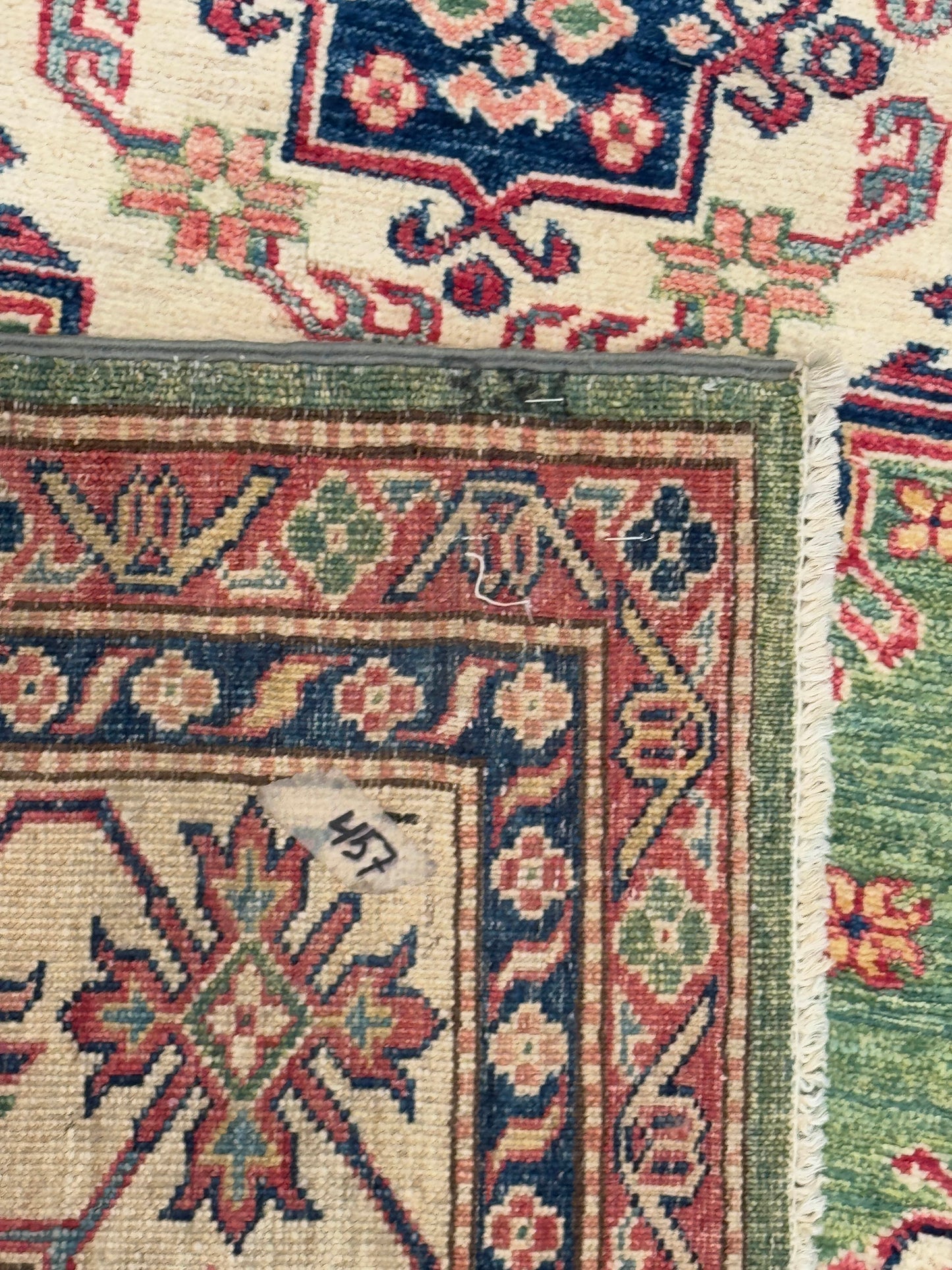 Kazak NJ2038 - 5.6 x 7.9