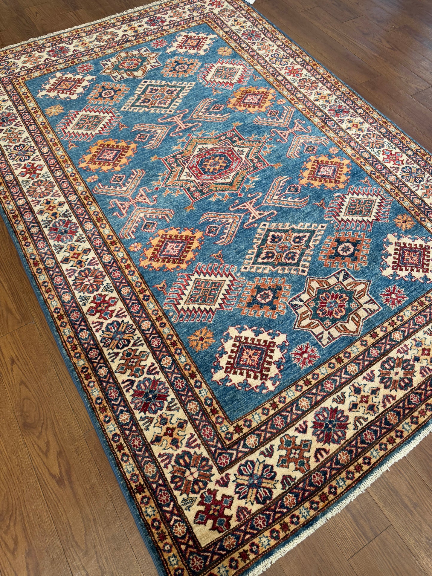 Kazak NJ2044 - 5.8 x 8.5