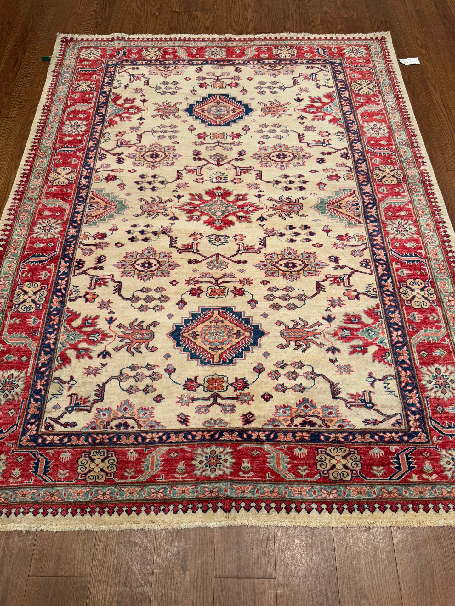 Kazak NJ2054 - 5.6 x 7.3